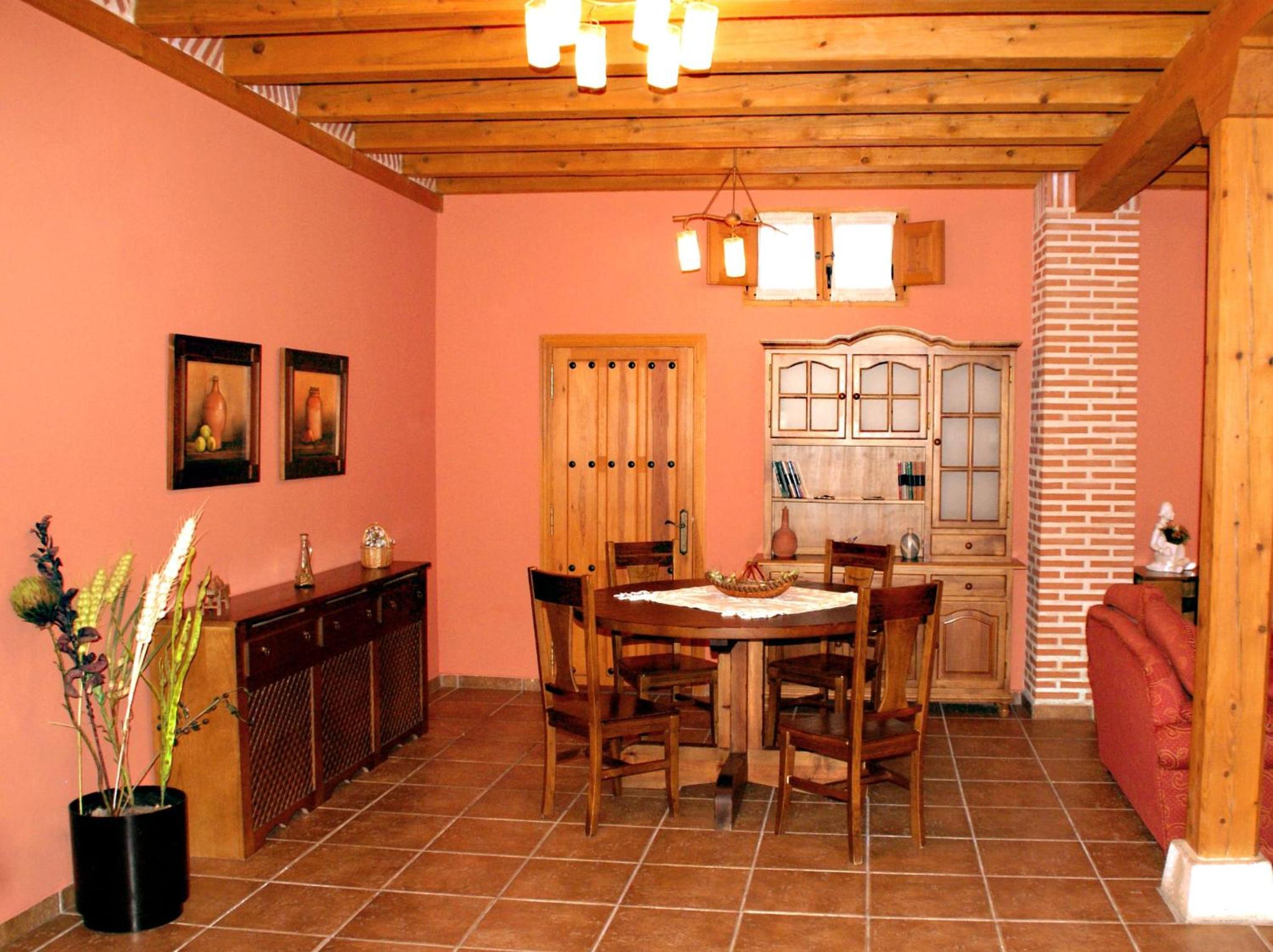 Three-Bedroom House photo 2