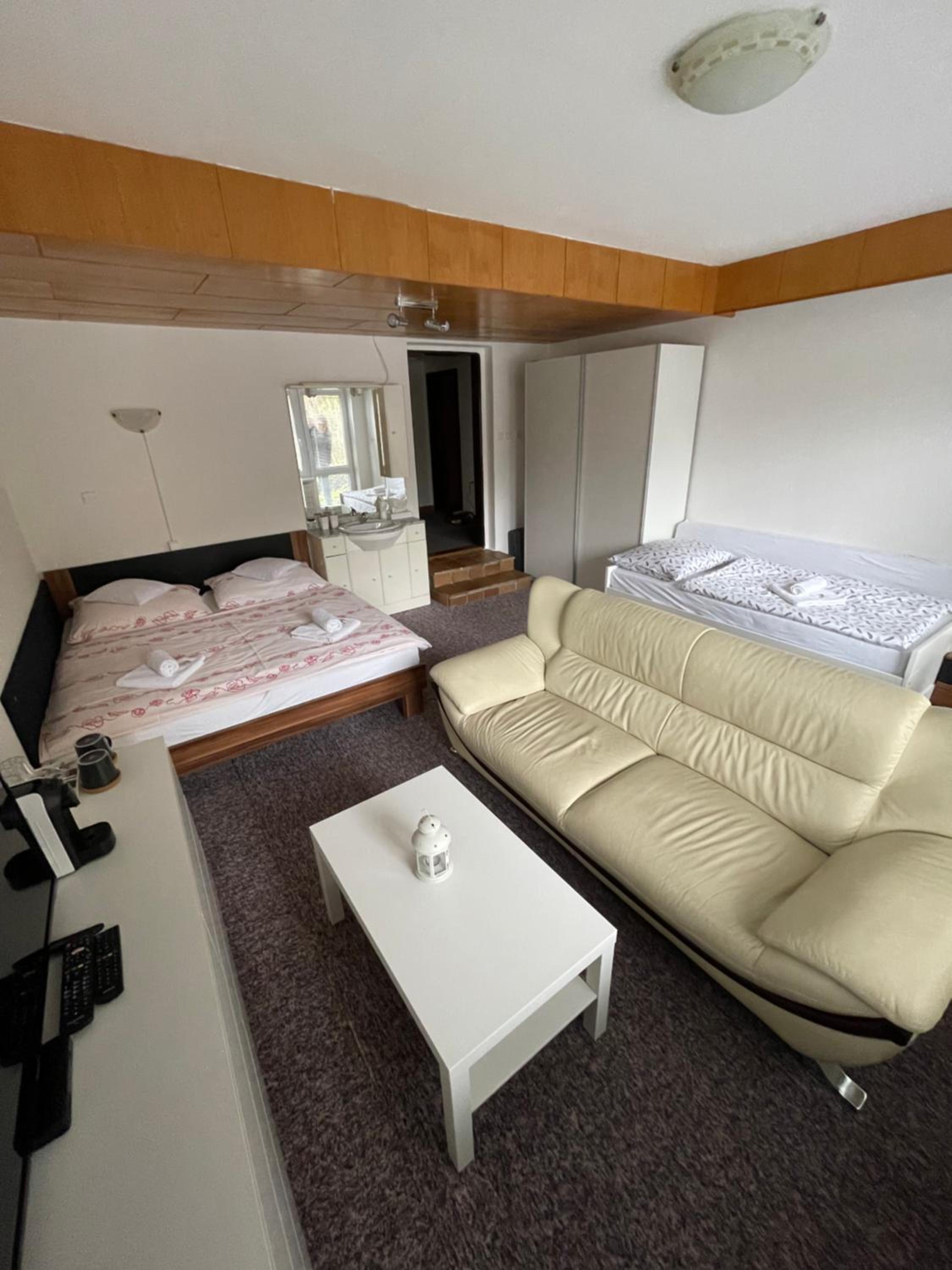 Apartment - Ground Floor photo 1