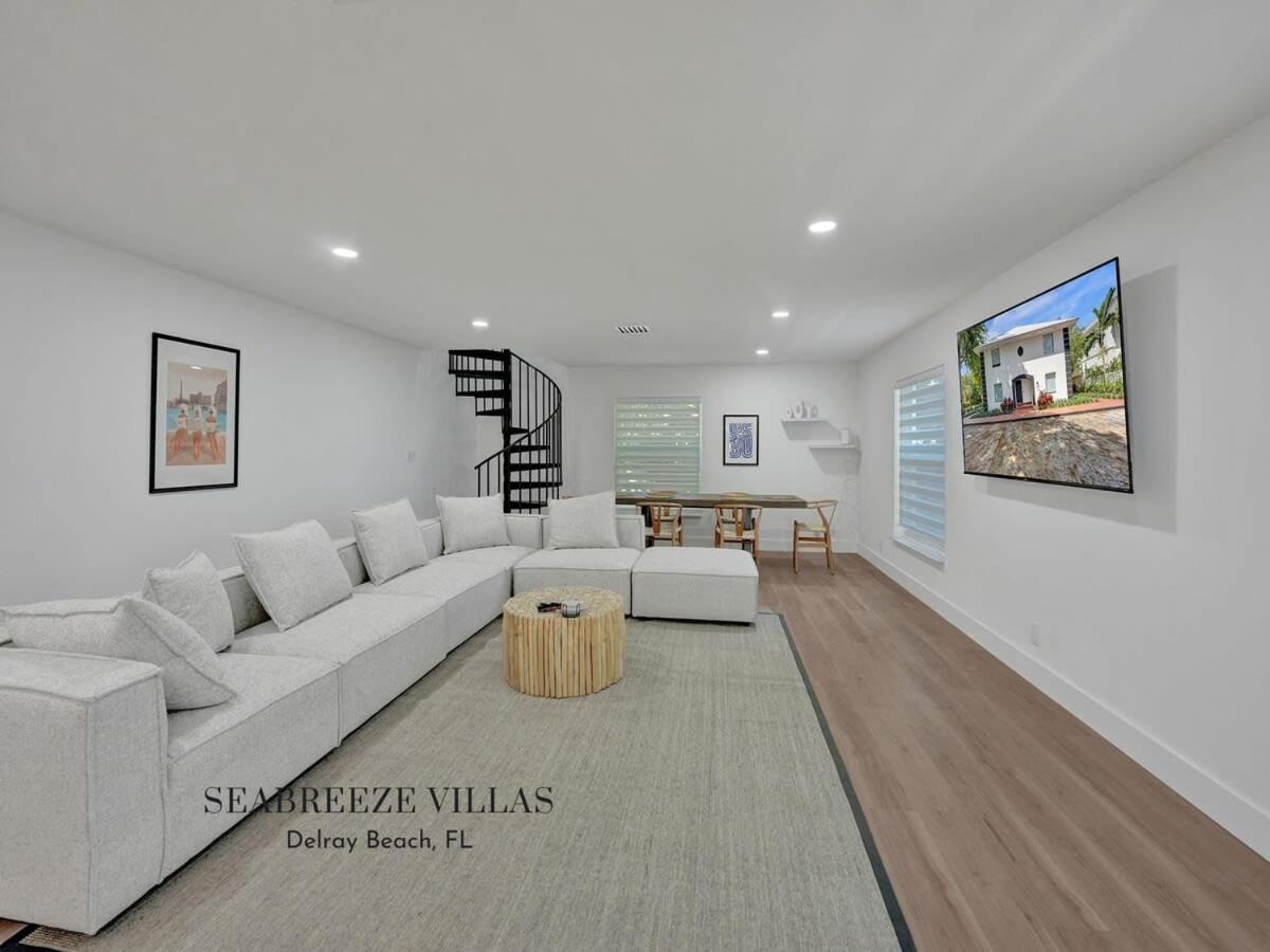 Villa photo 1