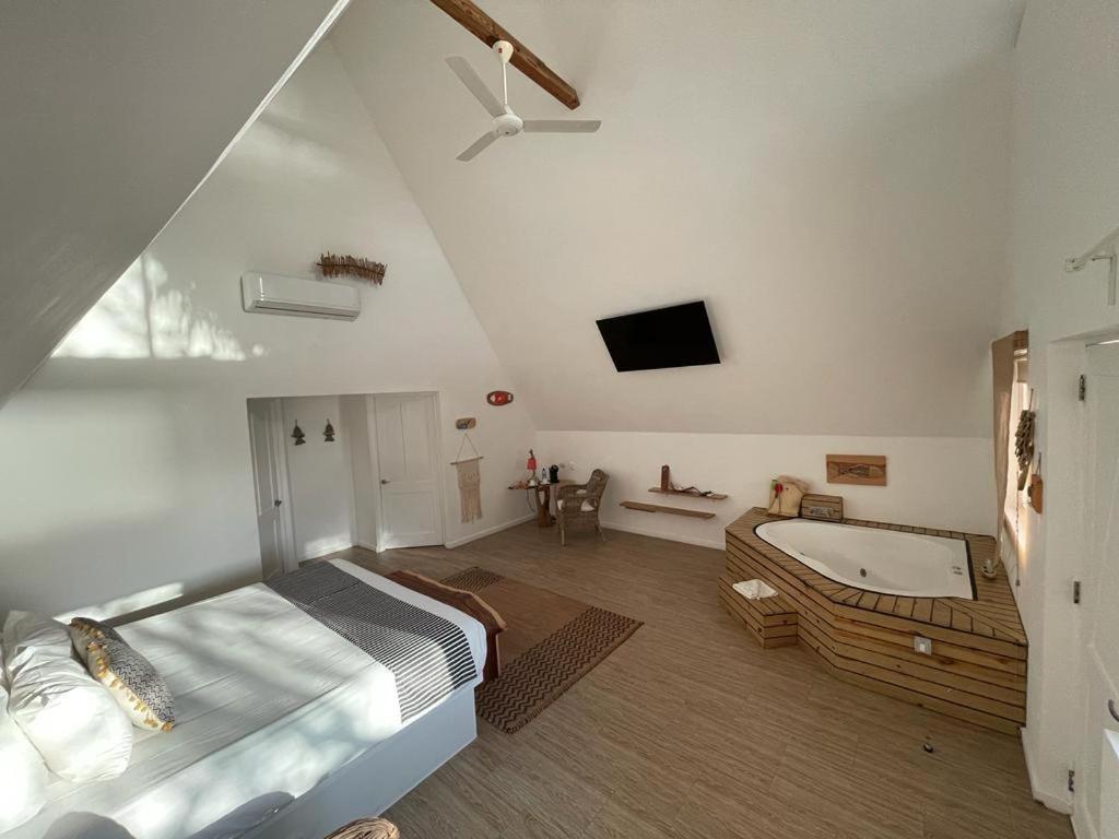 Master Bungalow Ocean Front