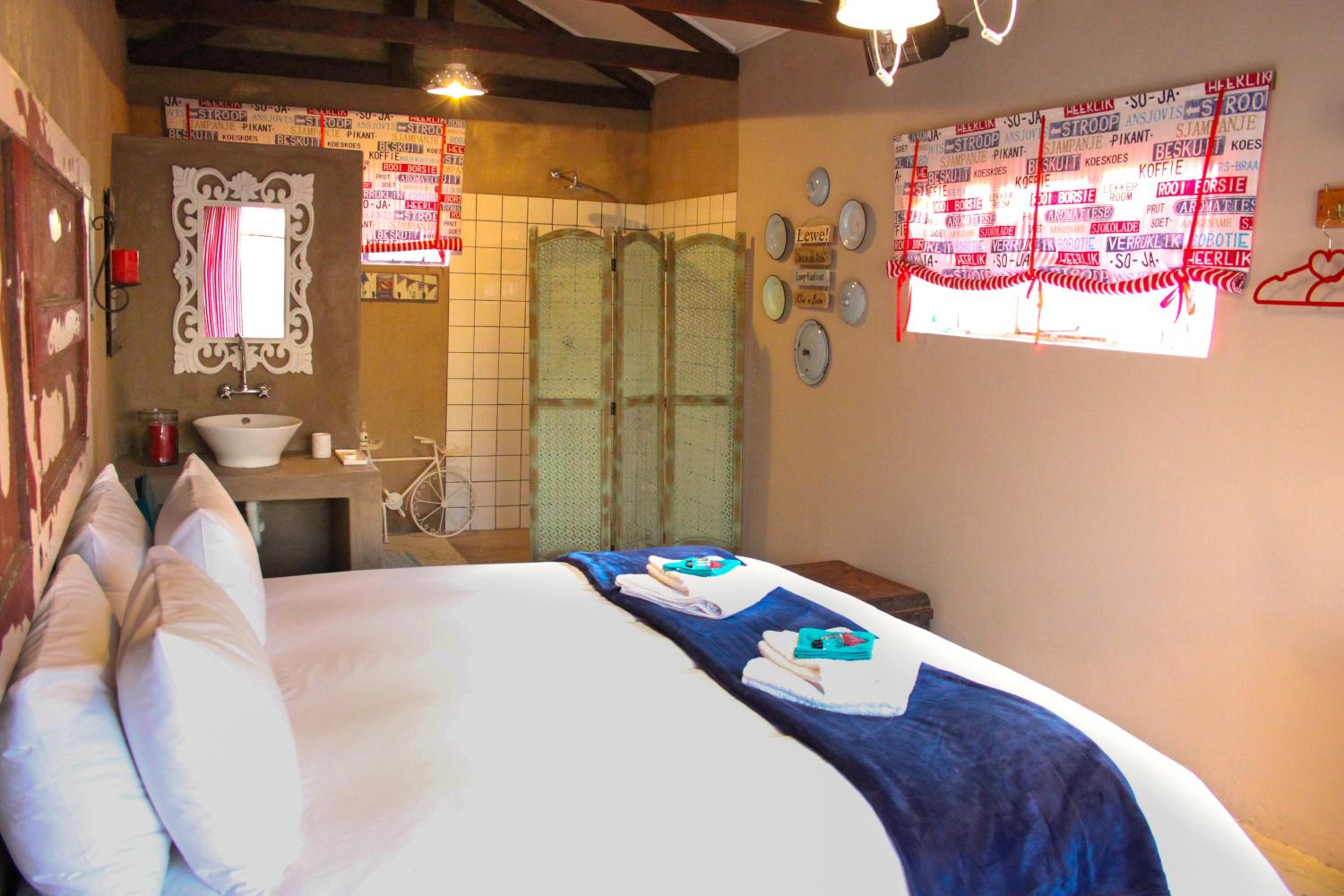 Standard Double Room - Photo 12