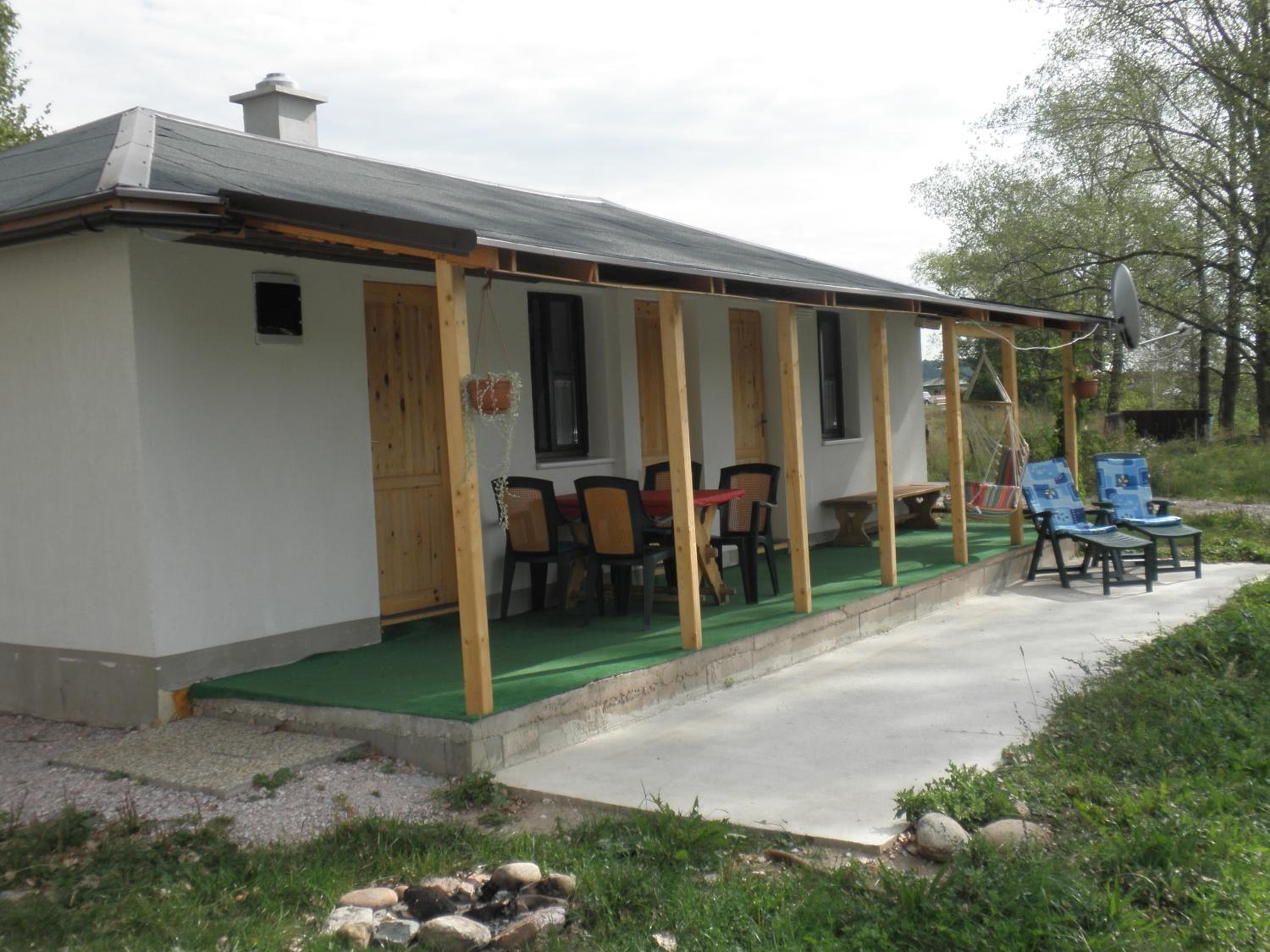 Three-Bedroom House photo 3