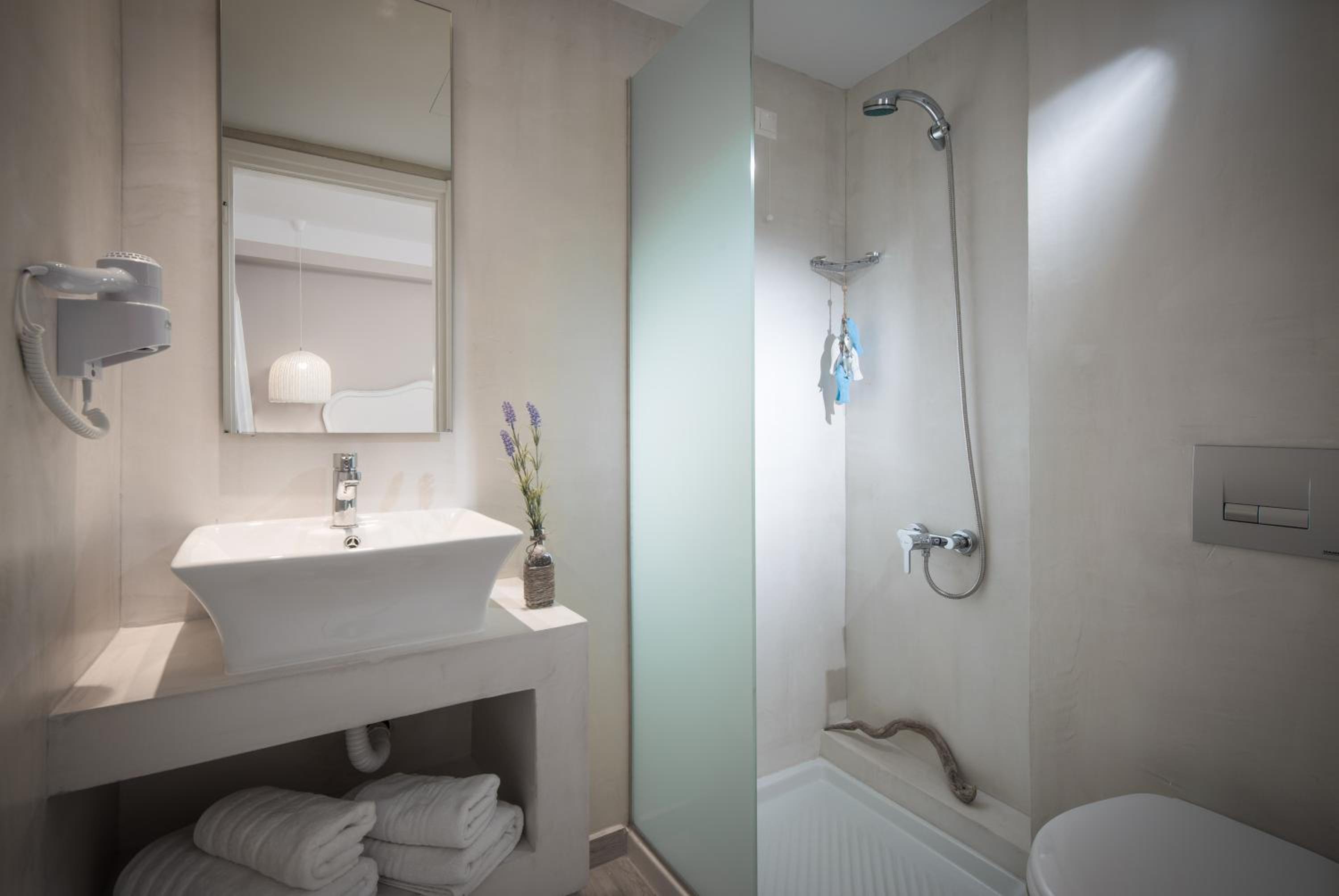 Double or Twin Room photo 3