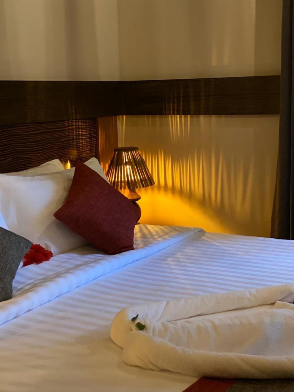 Double or Twin Room with Private Bathroom photo 2