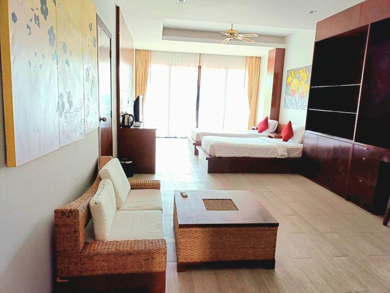 Superior Twin Room photo 2