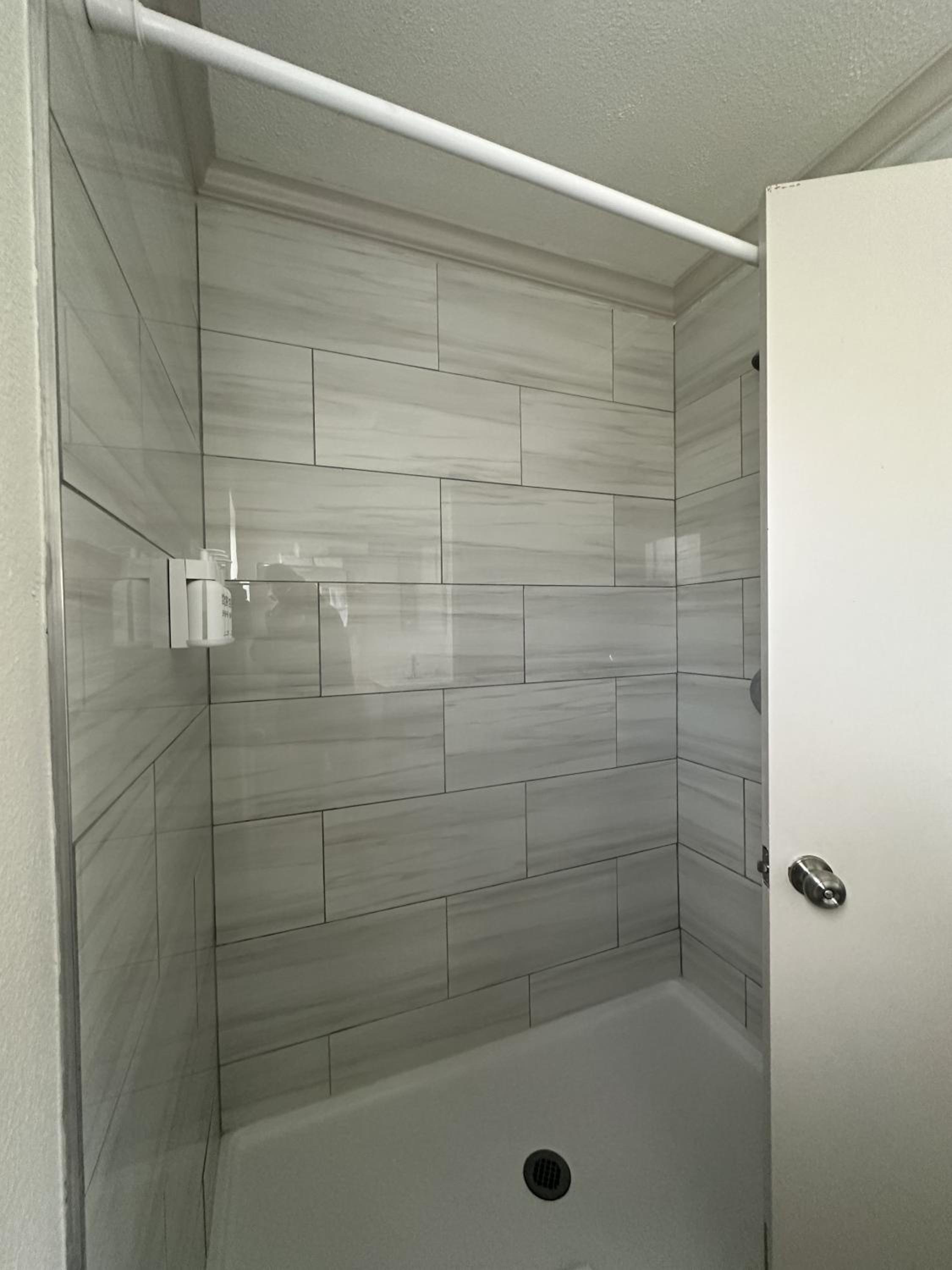 King Room - Disability Access photo 3
