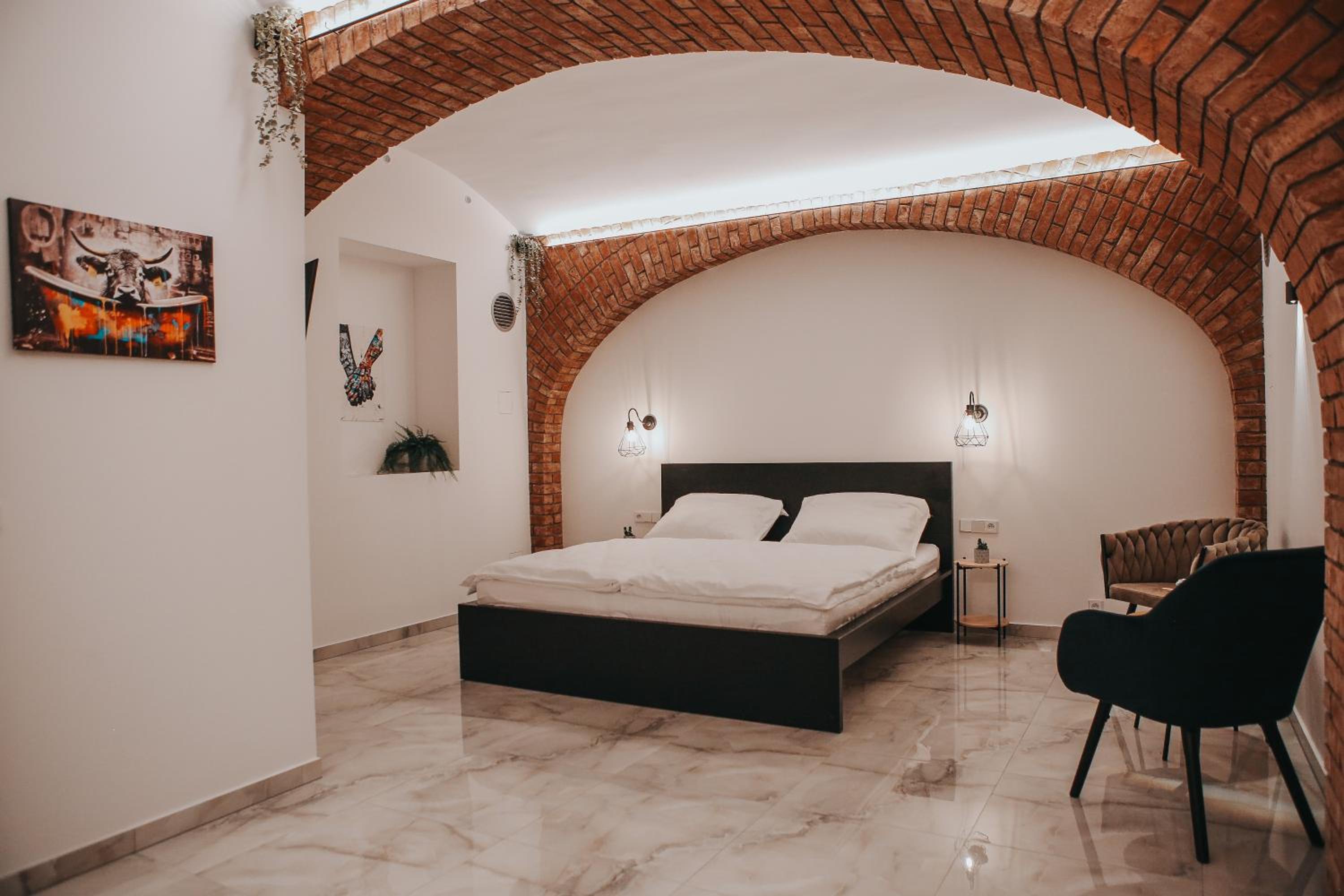 One-Bedroom Apartment