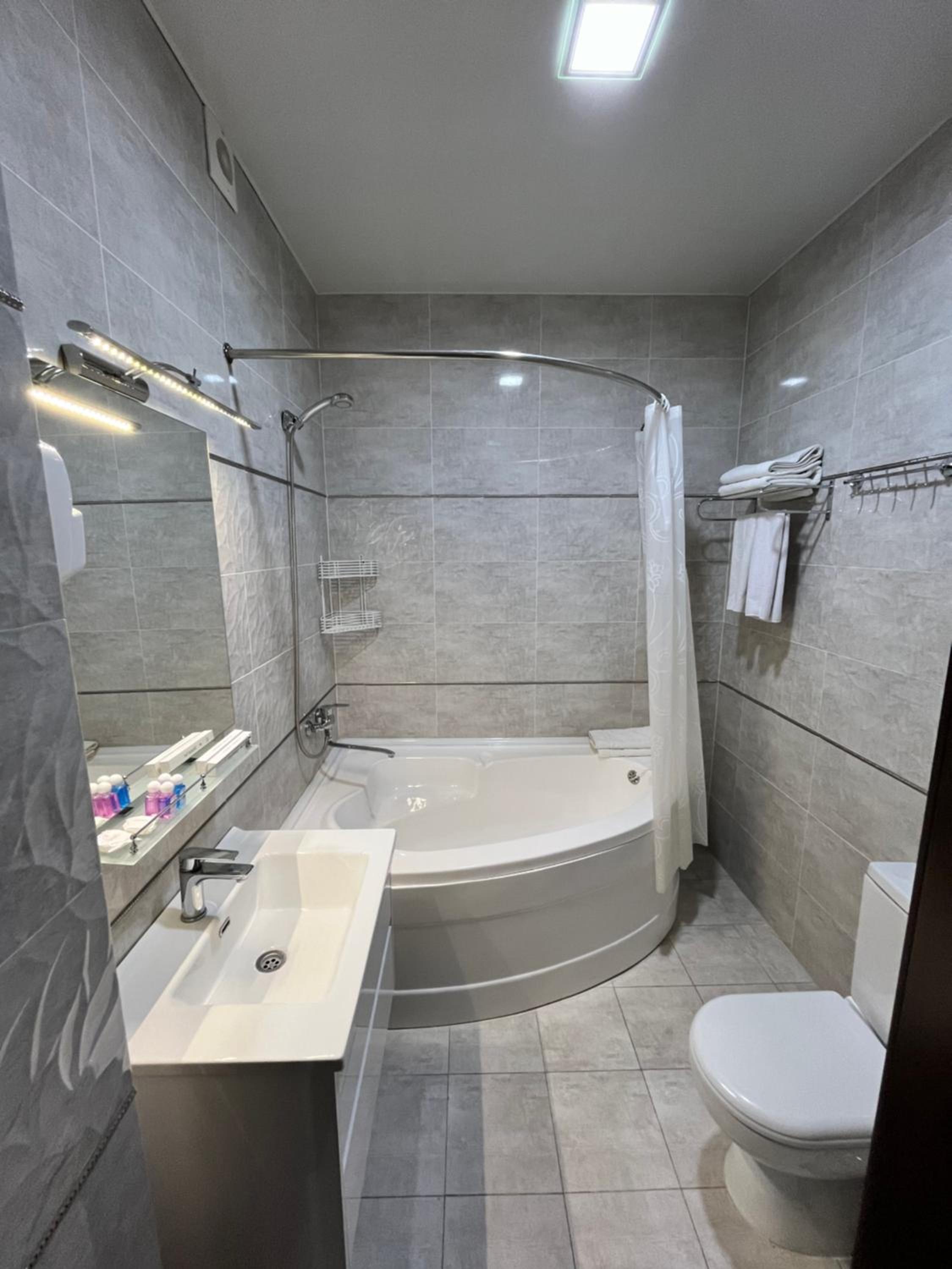 Standard Single Room - Photo 4