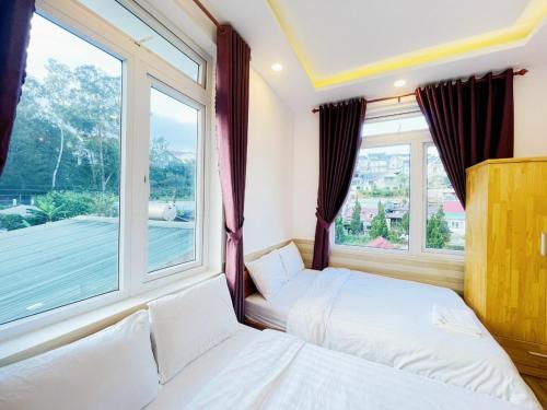 Quadruple Room - Photo 1