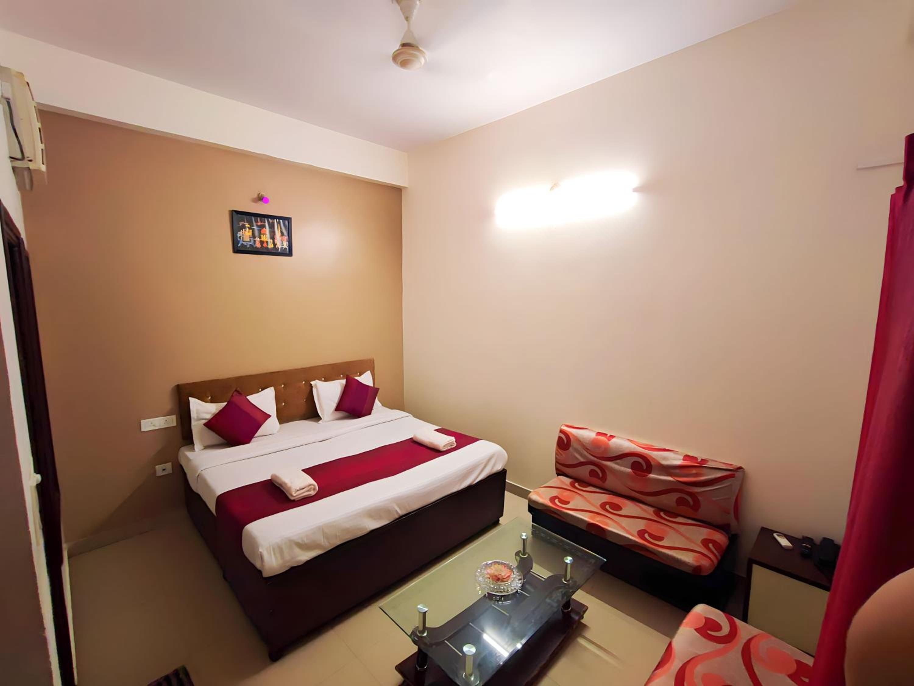 Deluxe Room - Photo 6