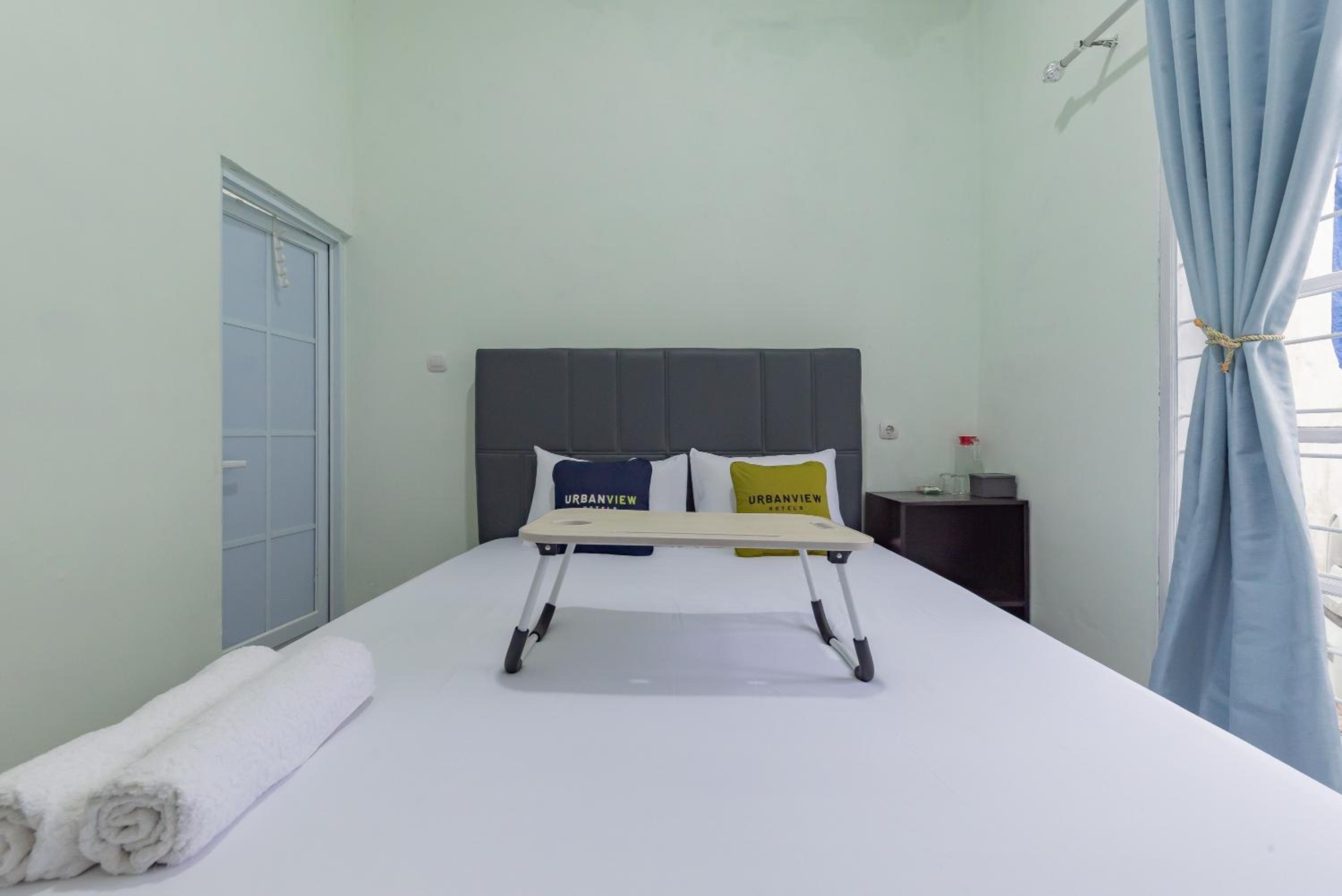 Deluxe Room - Photo 7