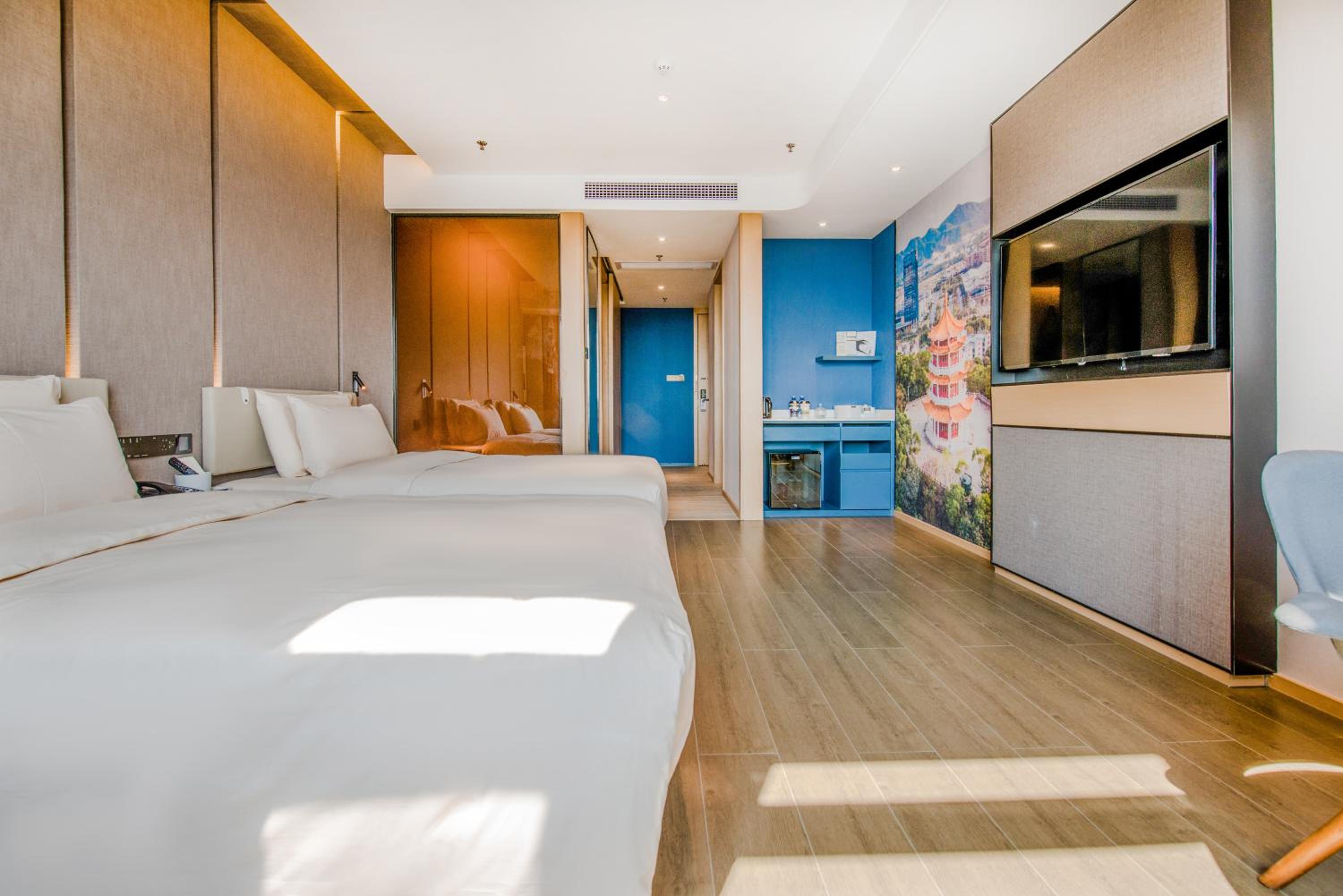 Elegant Twin Room  photo 1
