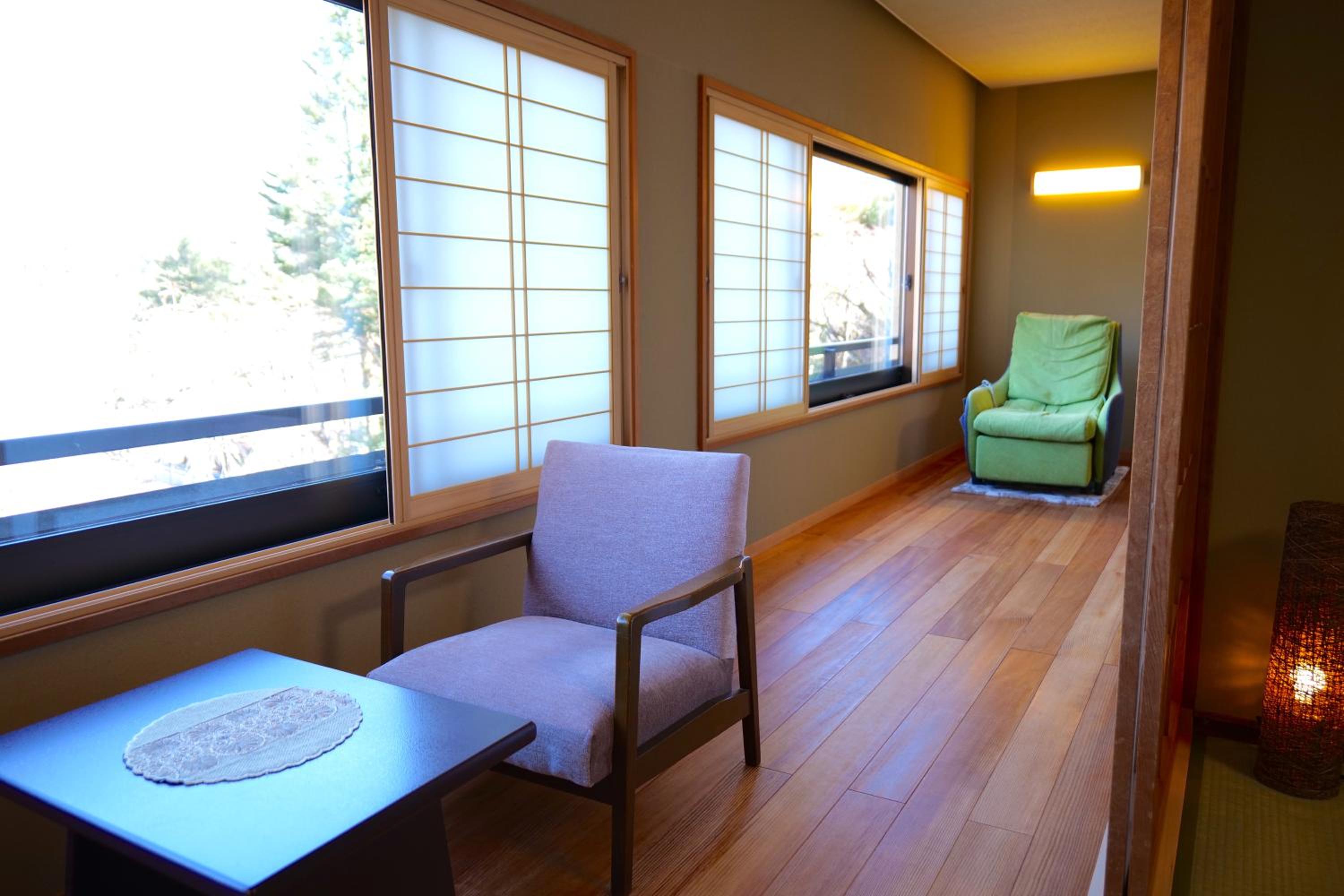Deluxe Japanese-Style Room with Private Bathroom Garden View 2 floor