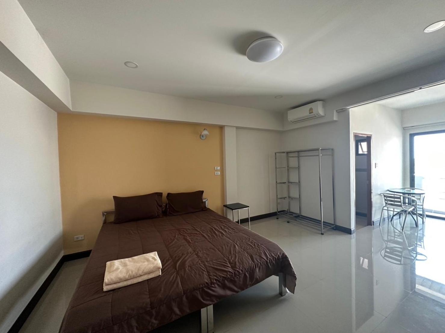 Twin Room - Photo 4