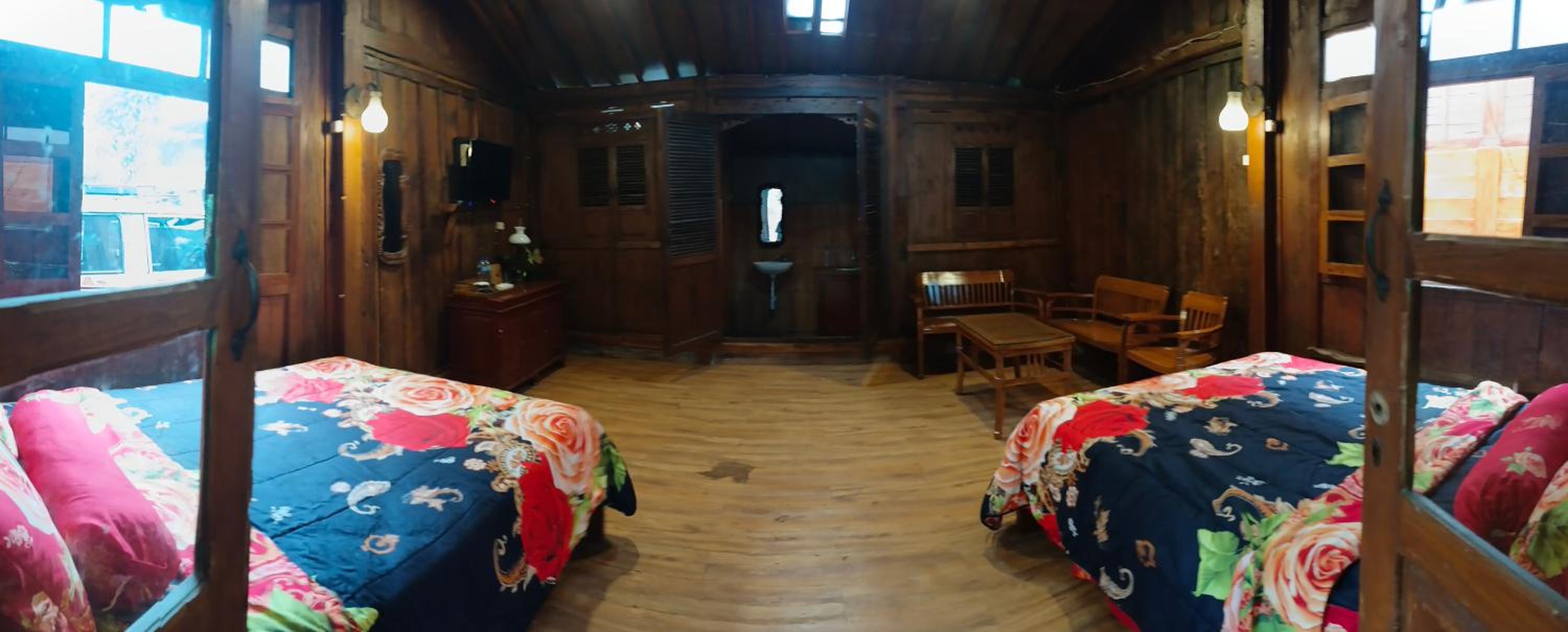 Villa photo 1