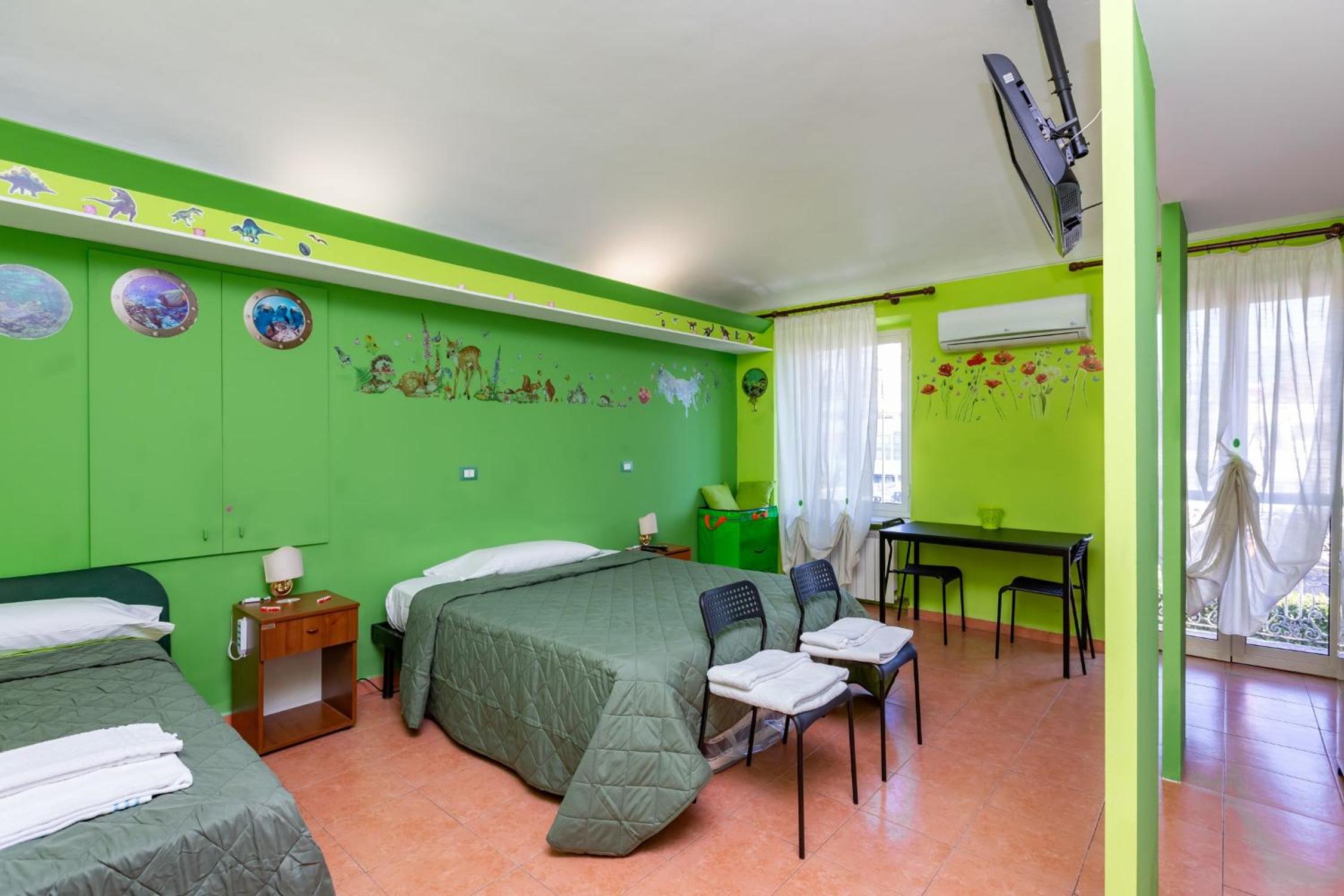 Studio Apartment