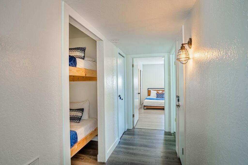 Four-Bedroom House photo 1
