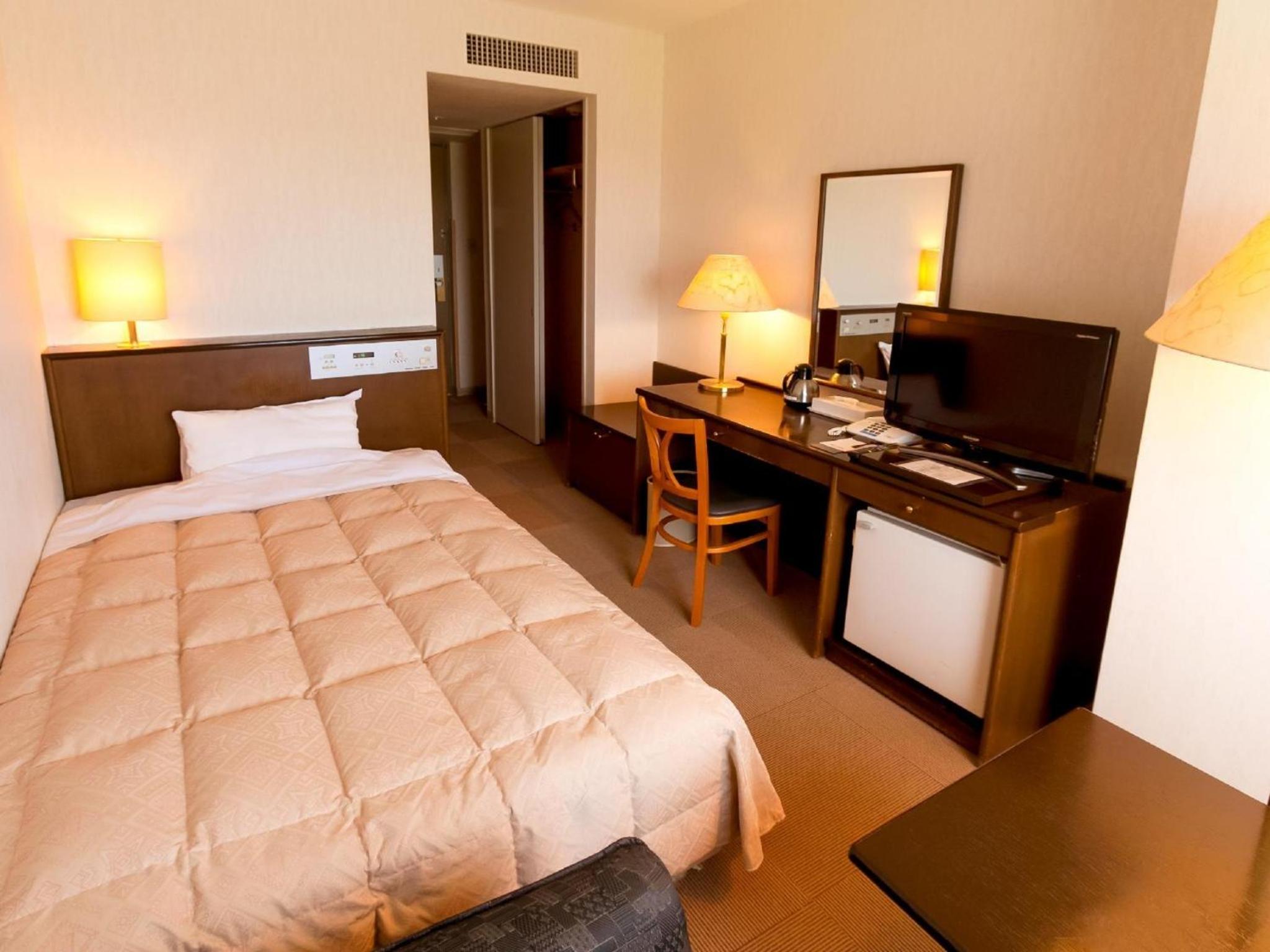 Economy Double Room photo 2