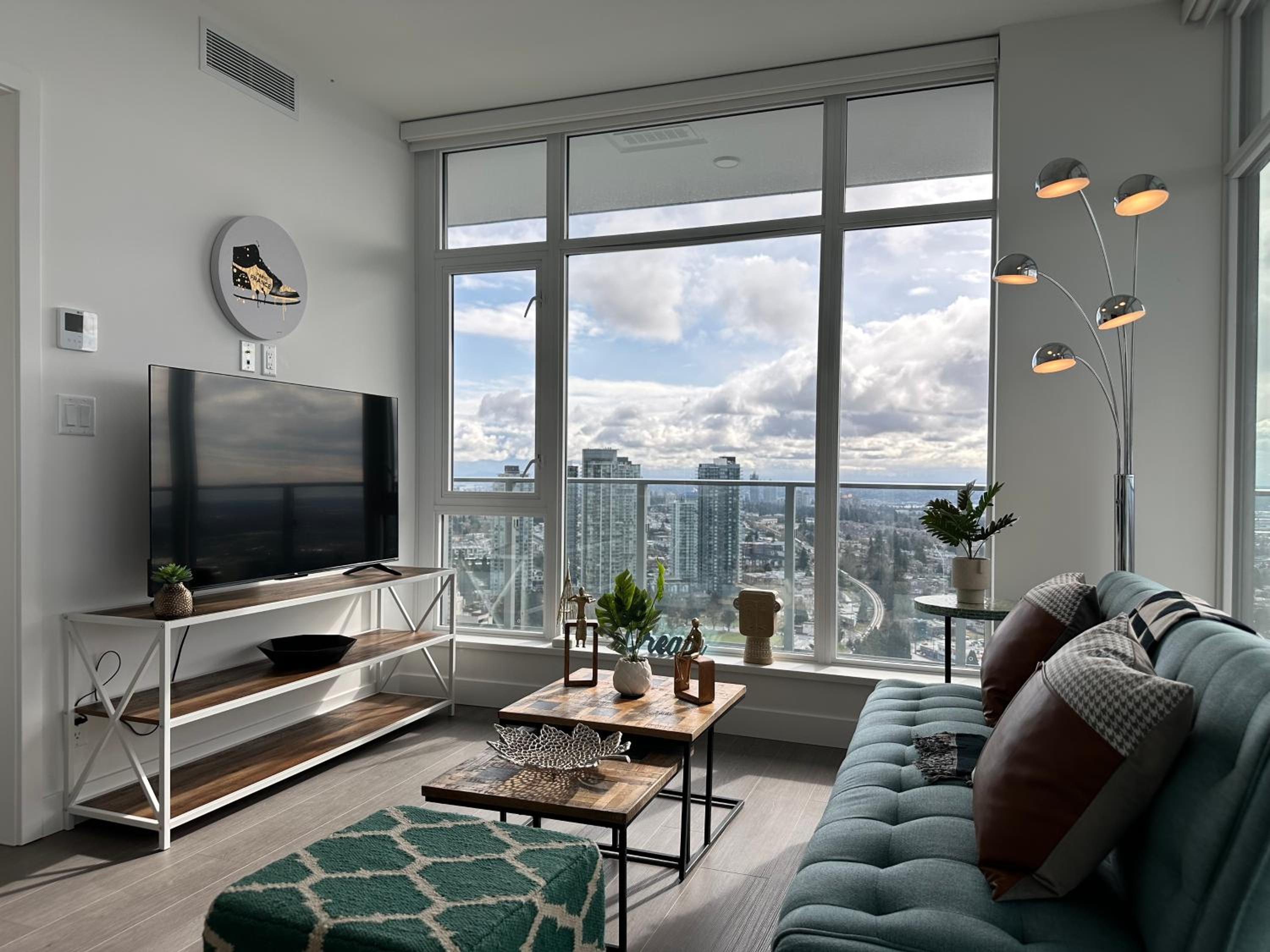 Apartment with Mountain View photo 1