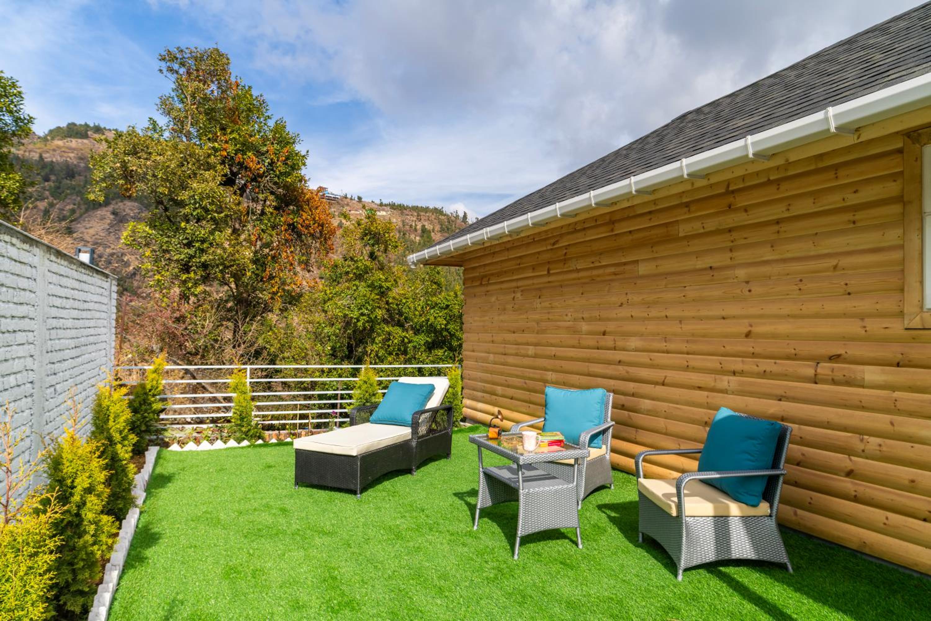 Amaraa - 1 Bedroom Chalet With Private Mountain View Balcony photo 2