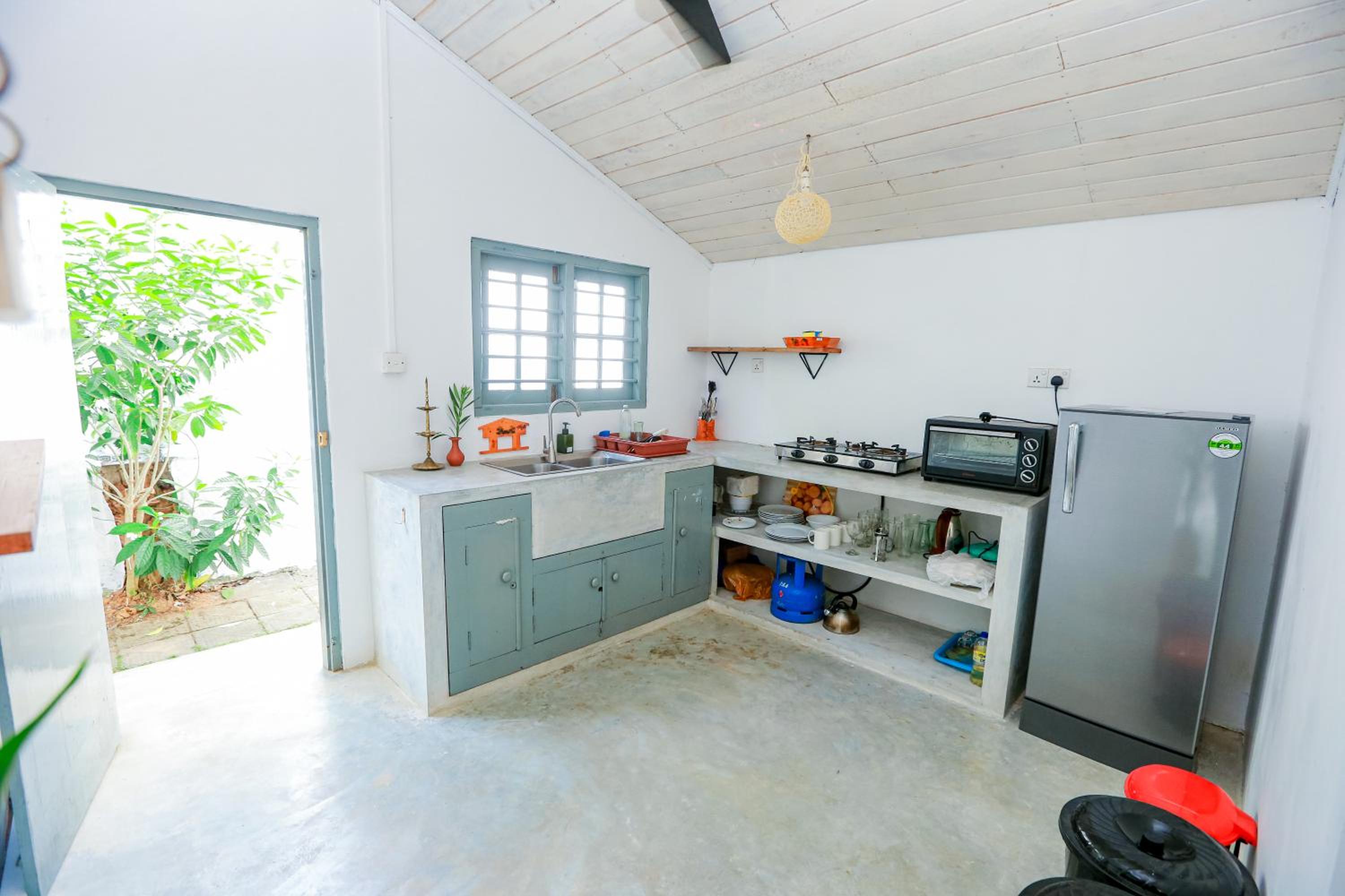 Three-Bedroom House photo 3