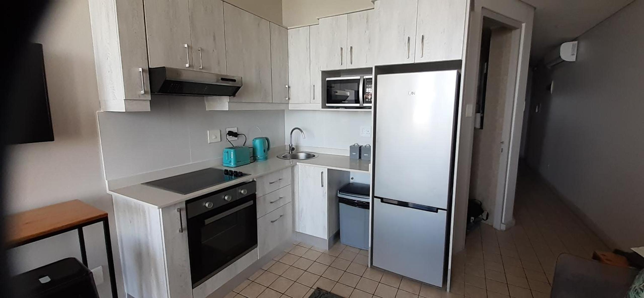 One-Bedroom Apartment - Photo 9