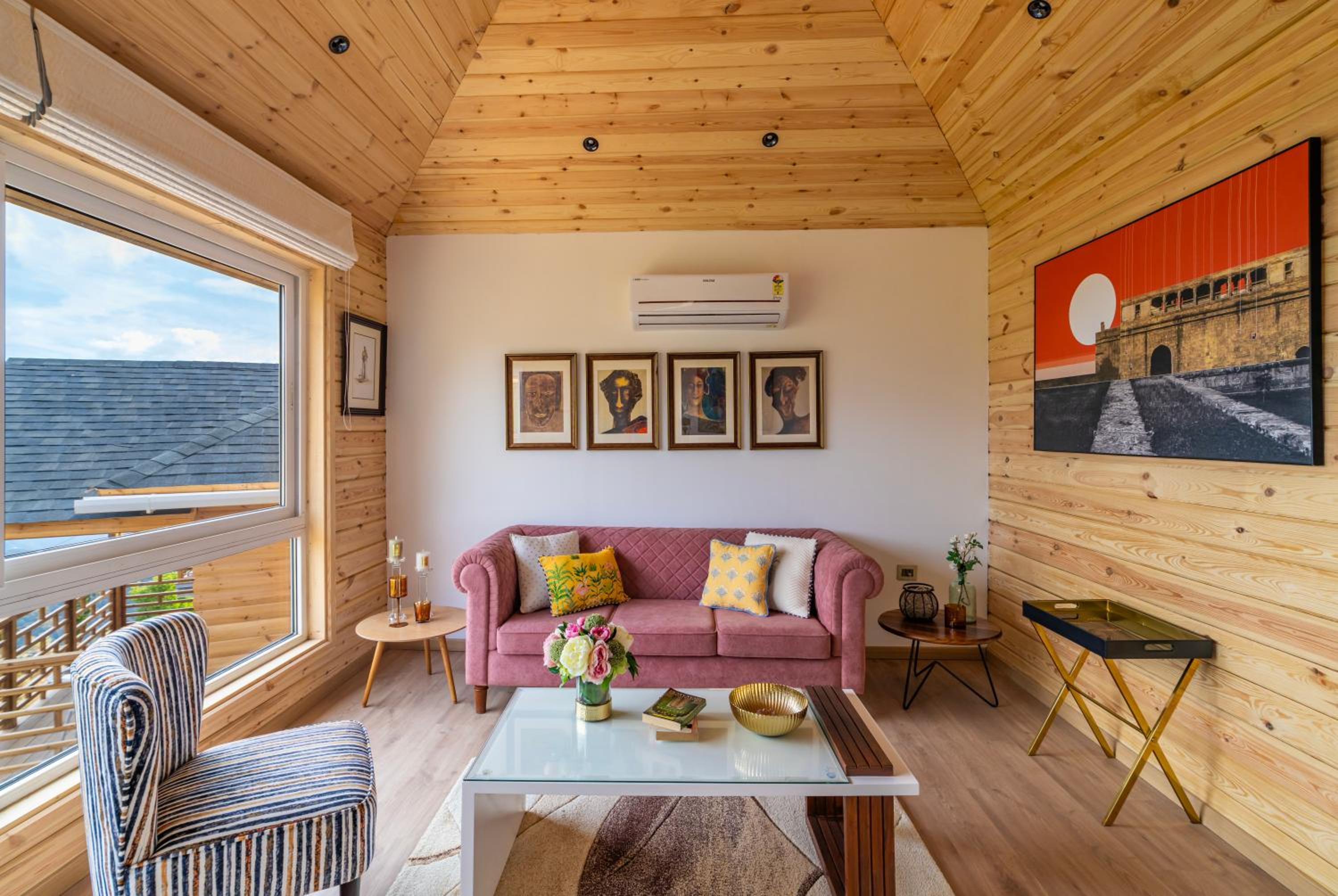 Aura - 1 Bedroom Chalet With Private Mountain View Balcony photo 3