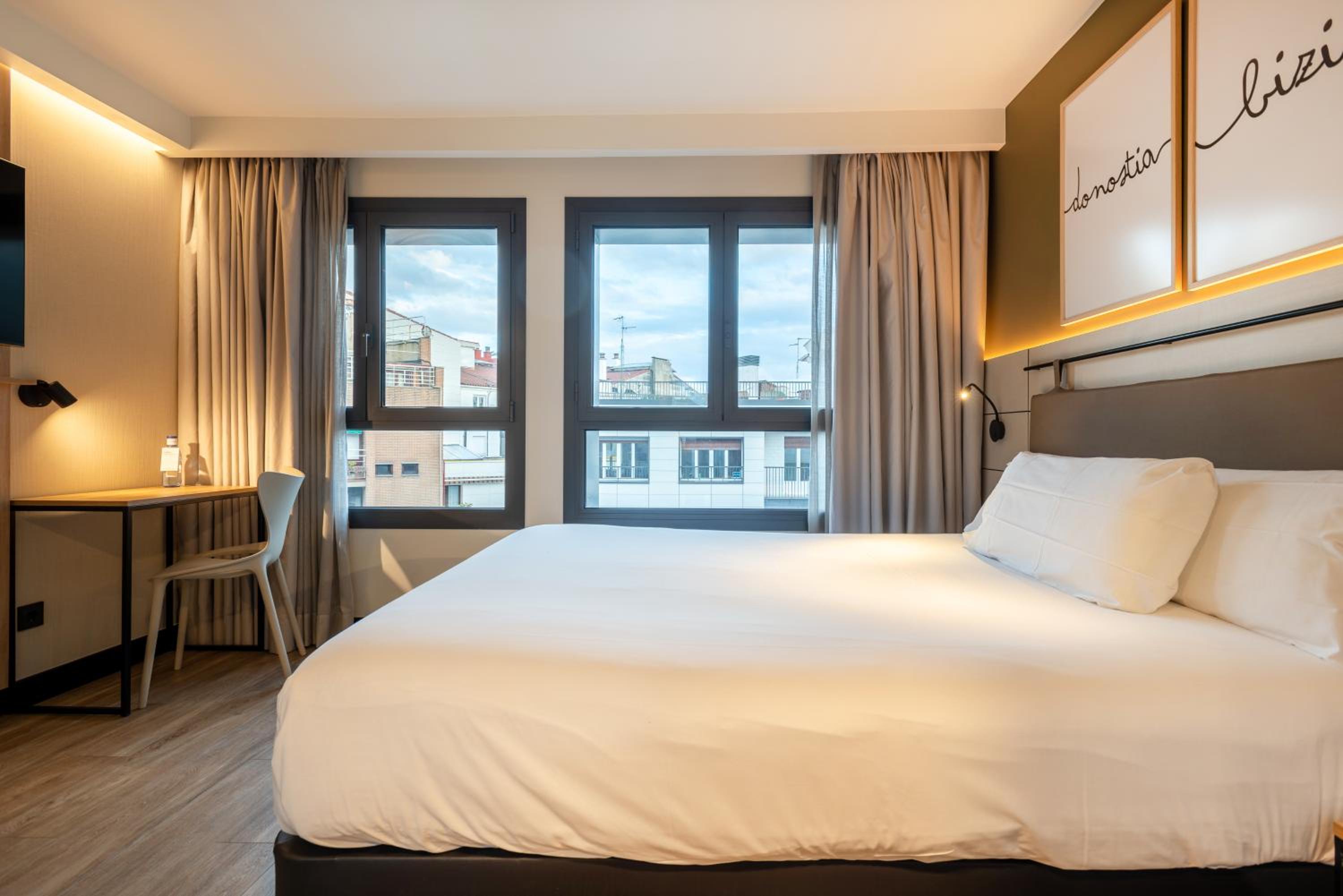 Superior Double Room - Photo 3