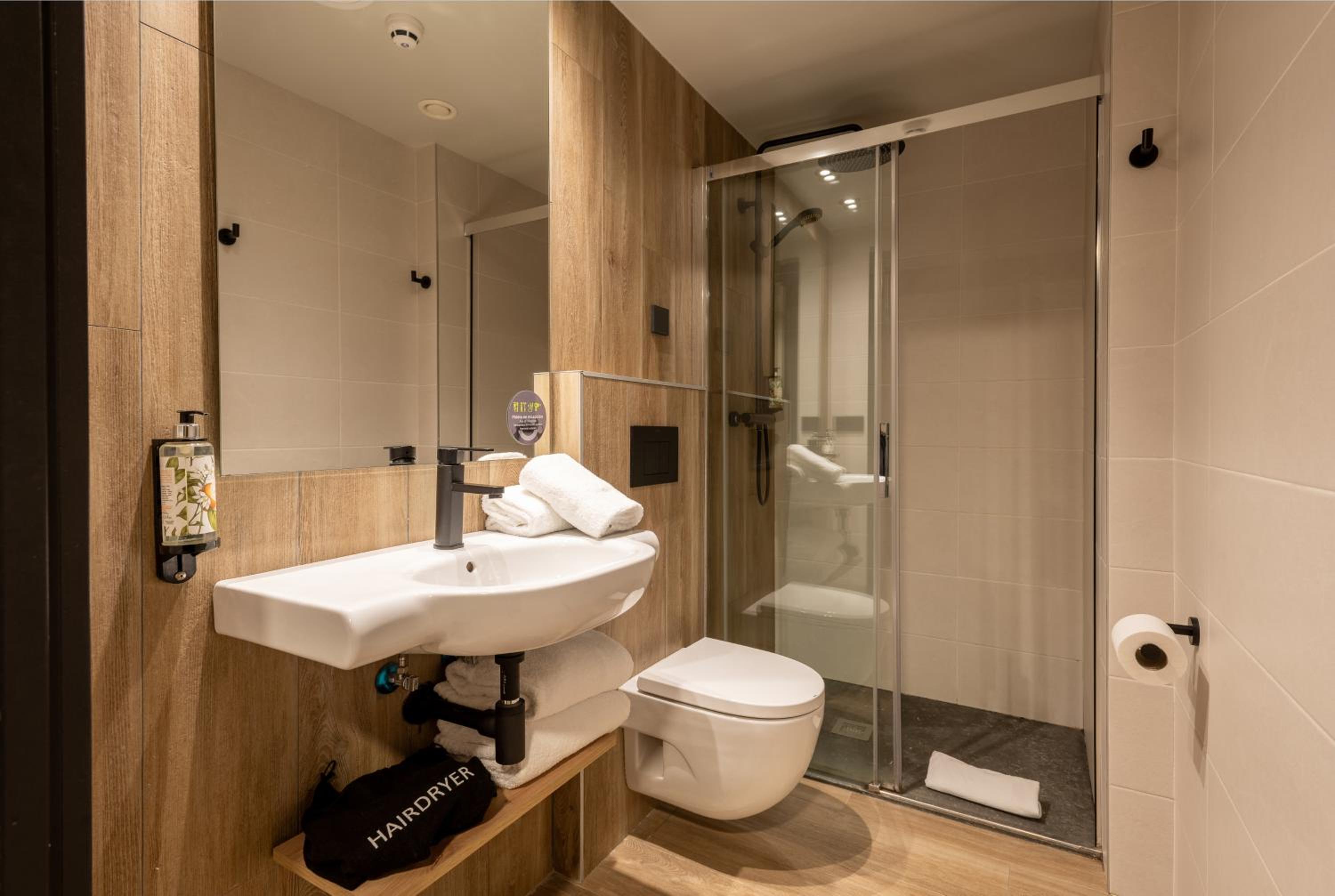 Superior Triple Room - Photo 2
