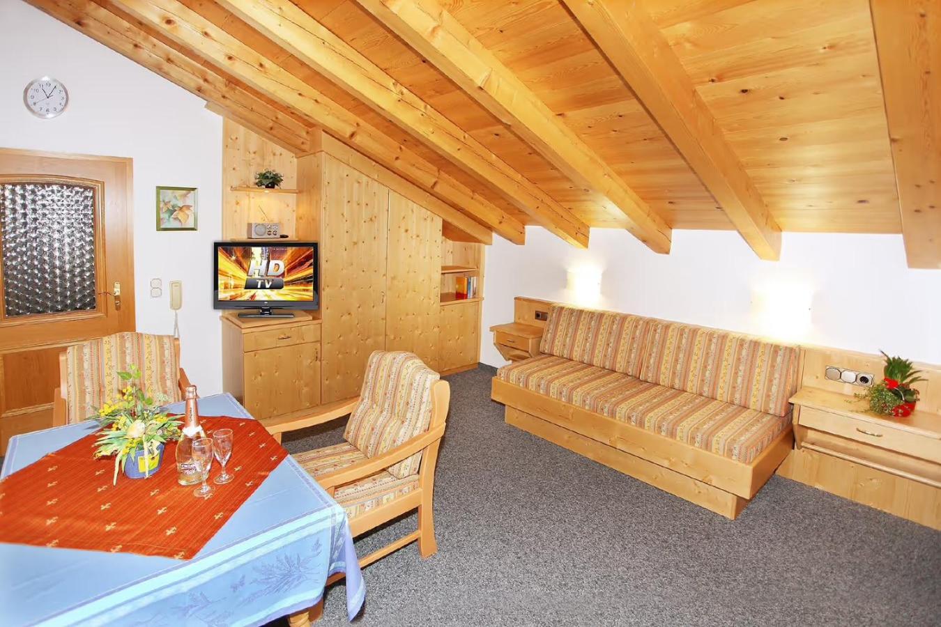 Superior One-Bedroom Apartment with Balcony photo 1