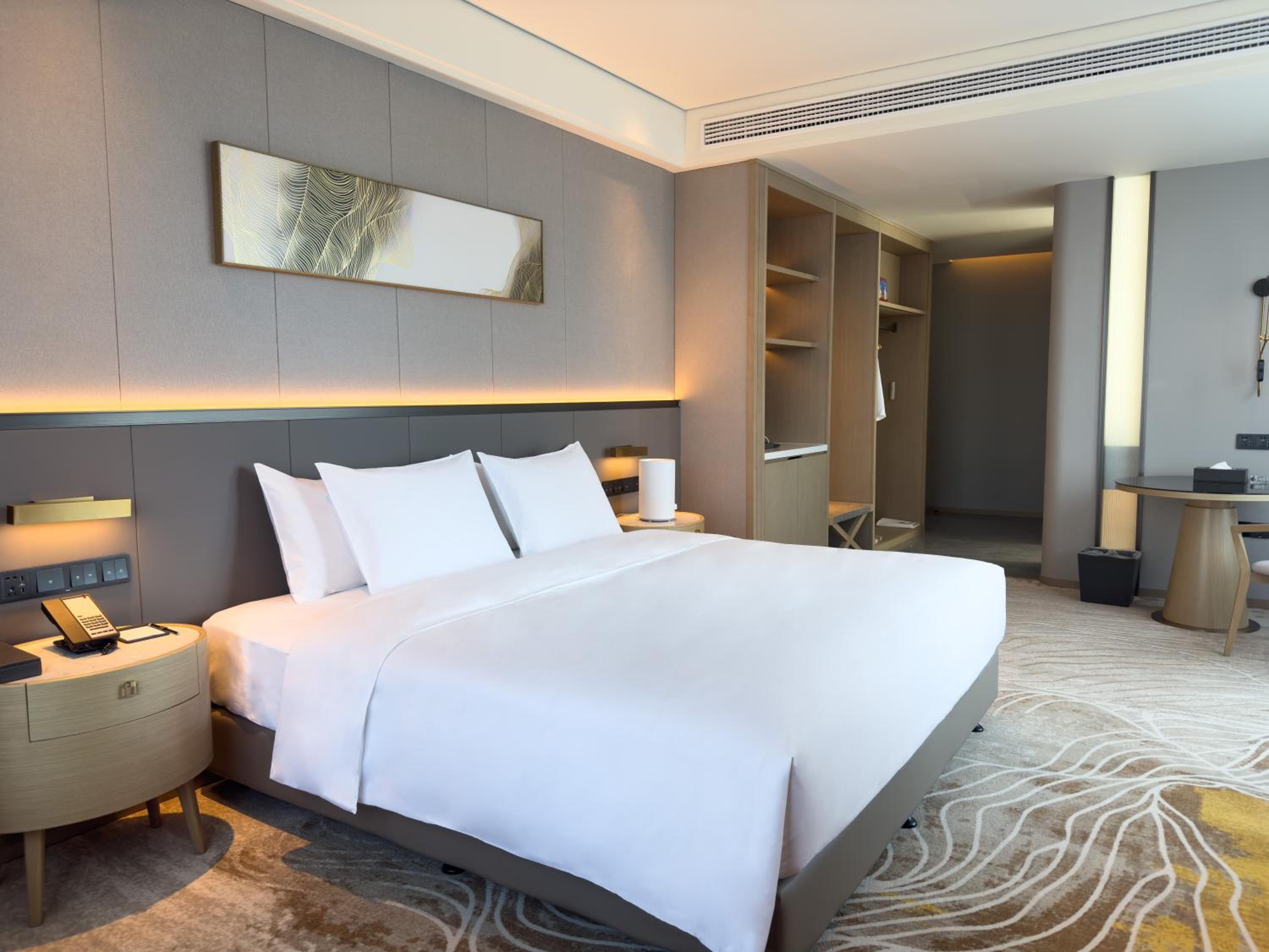 Superior Queen Room
