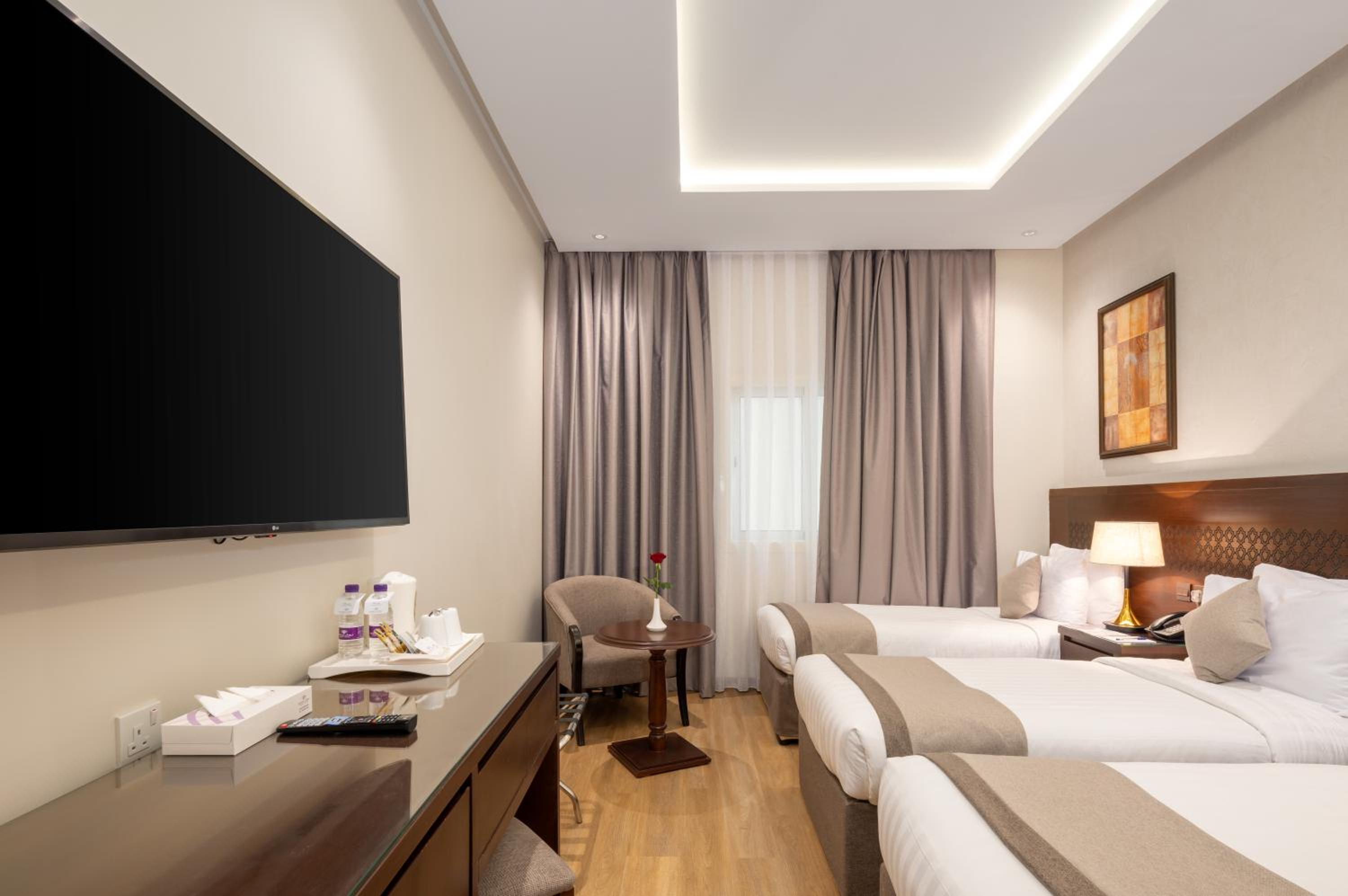 Standard Twin Room photo 2