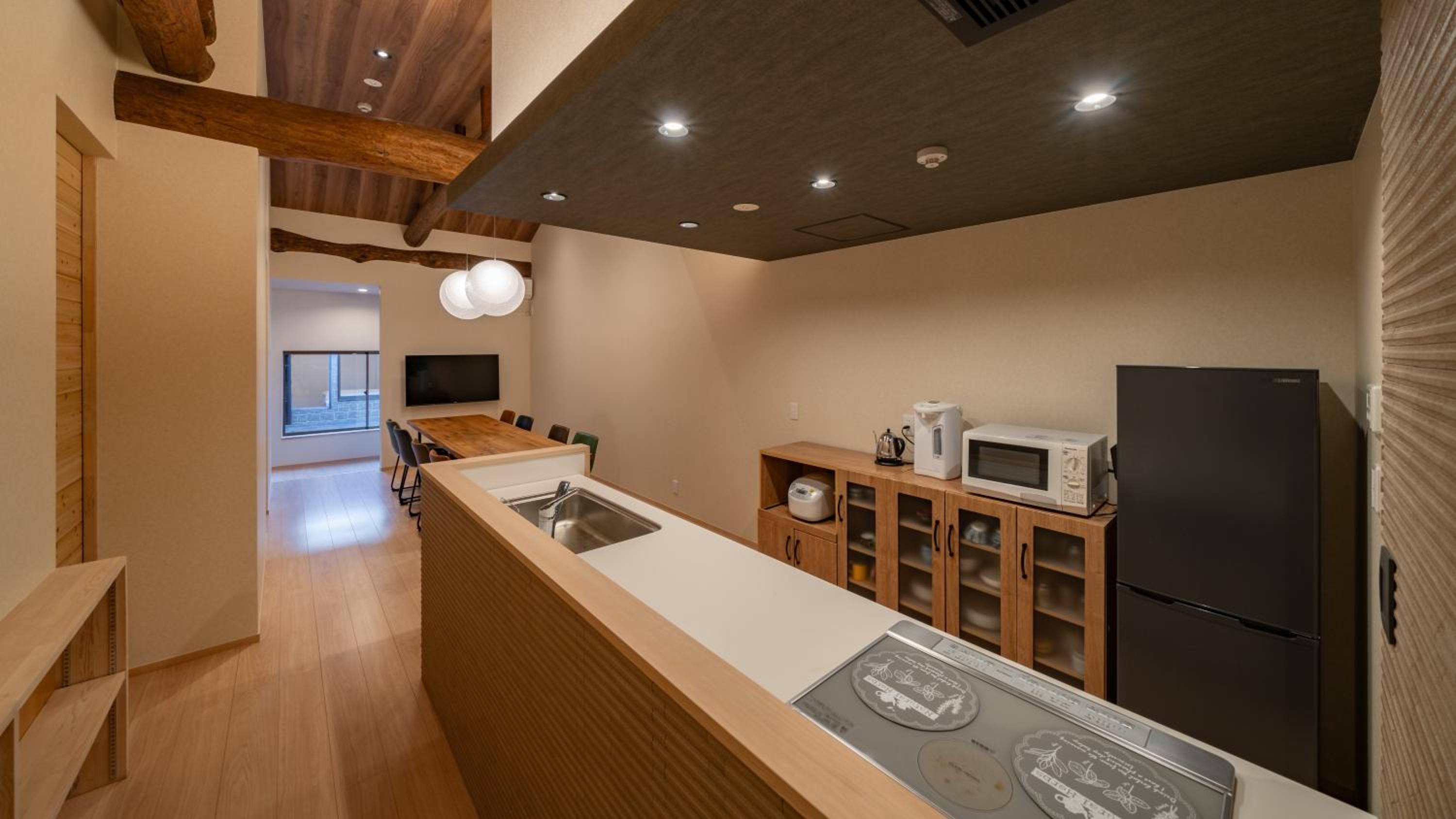 Three-Bedroom House photo 2
