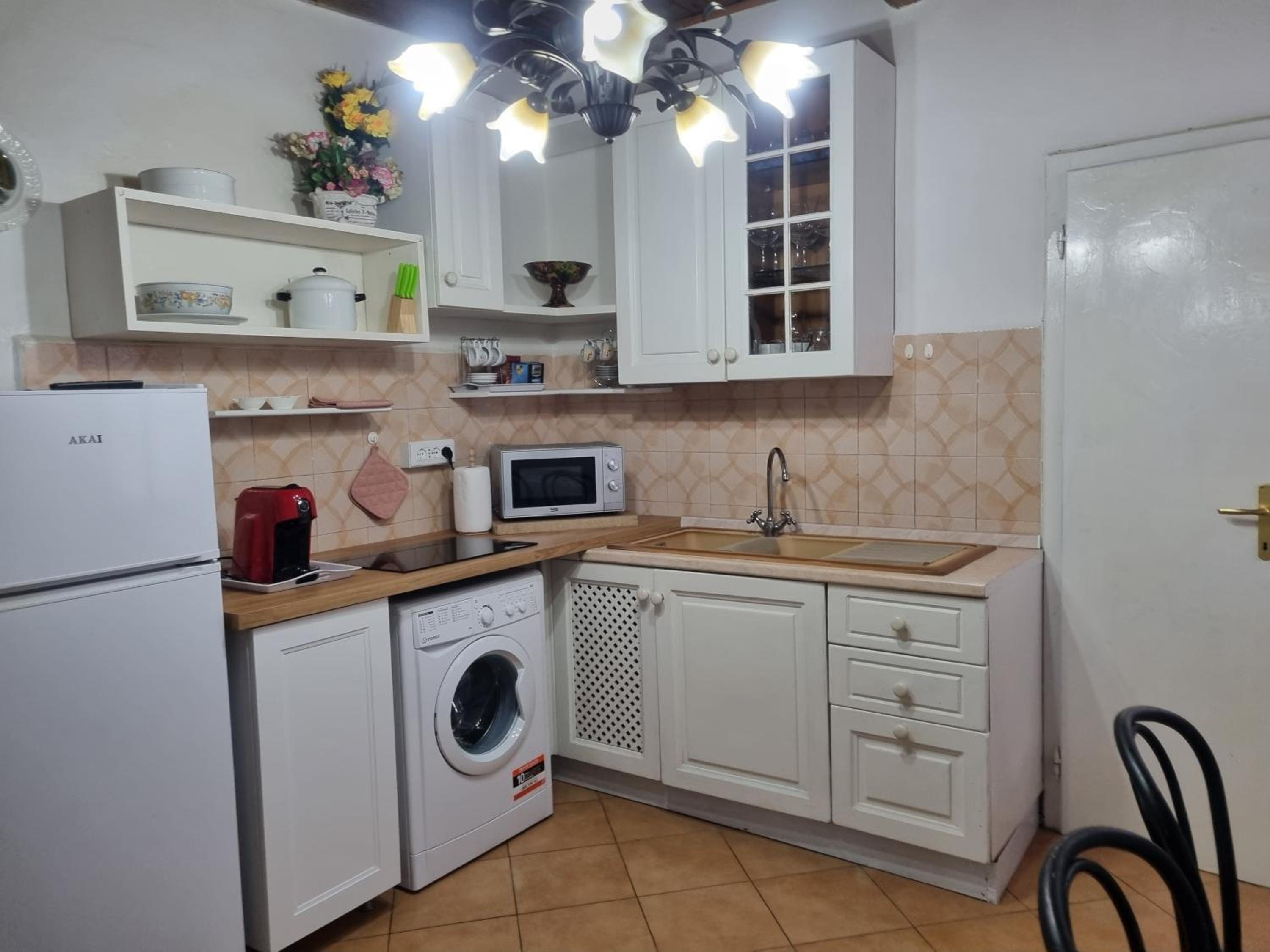 Two-Bedroom Apartment - Photo 8