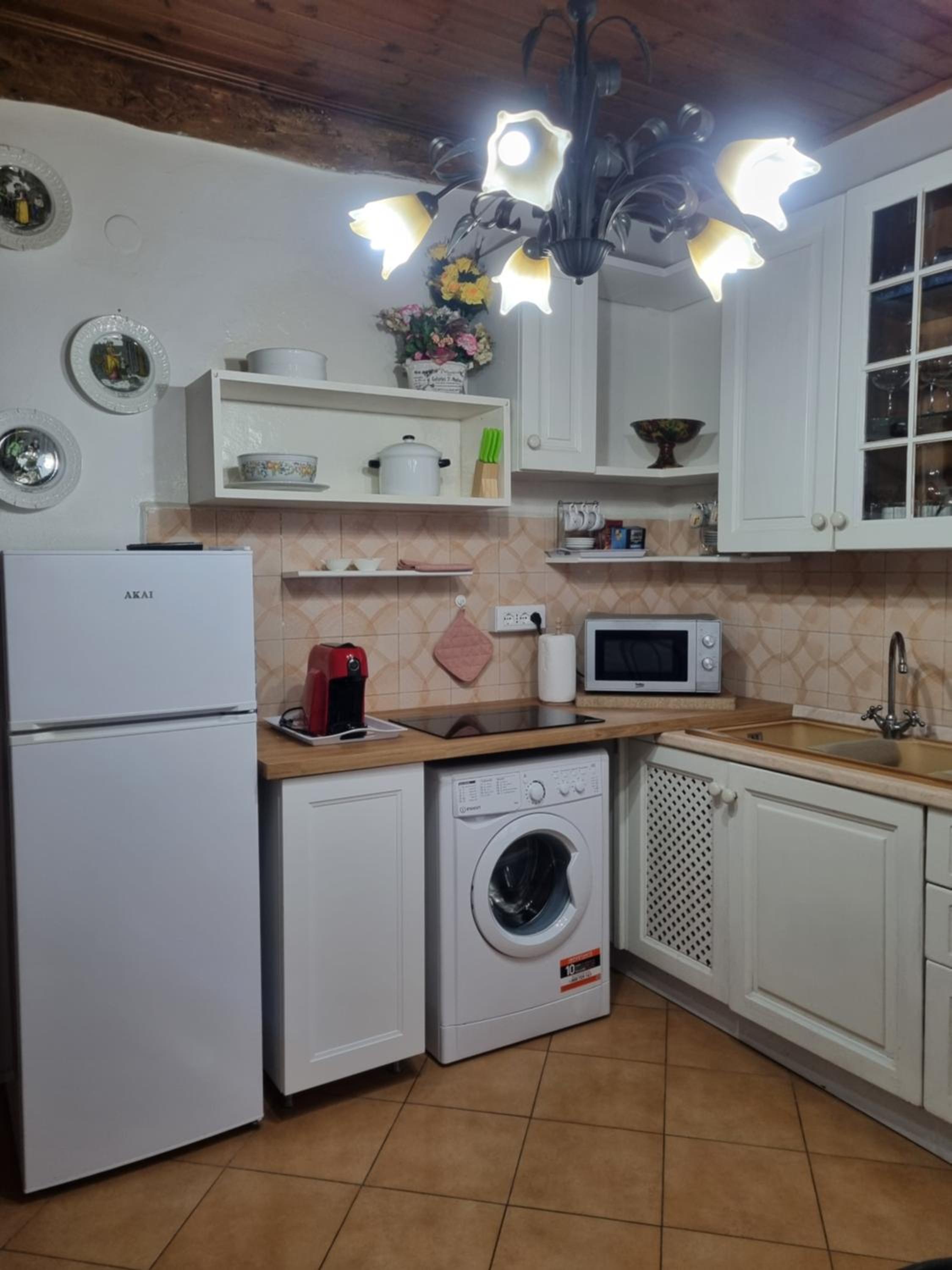 Two-Bedroom Apartment - Photo 9