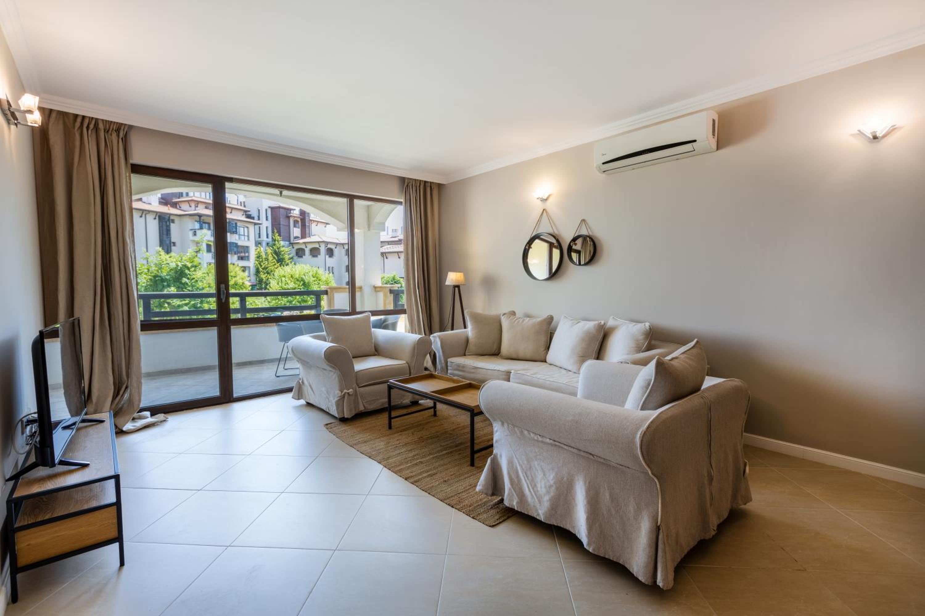 Deluxe Two-Bedroom Suite with Partial Sea View photo 1