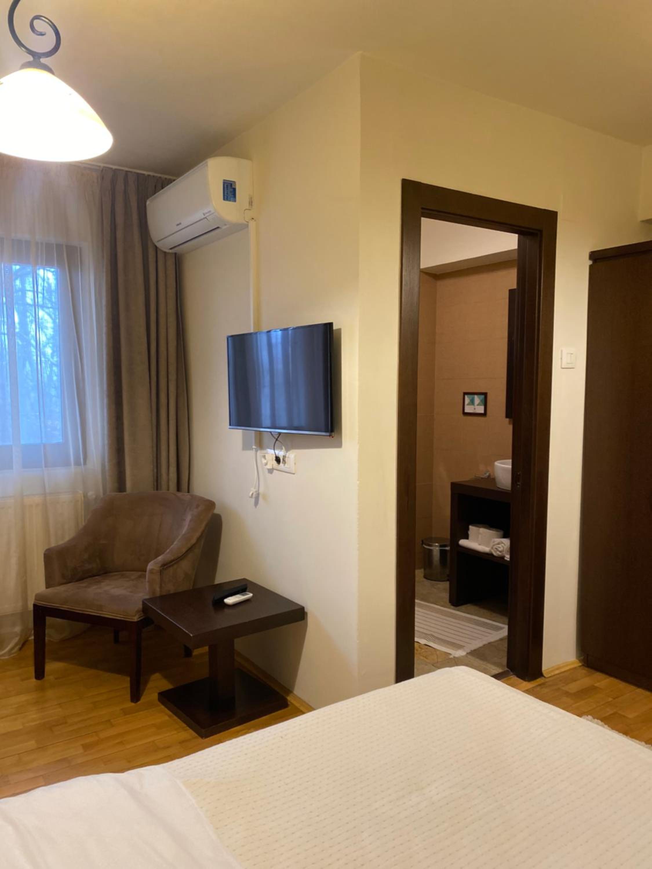 Superior Double or Twin Room - Photo 1