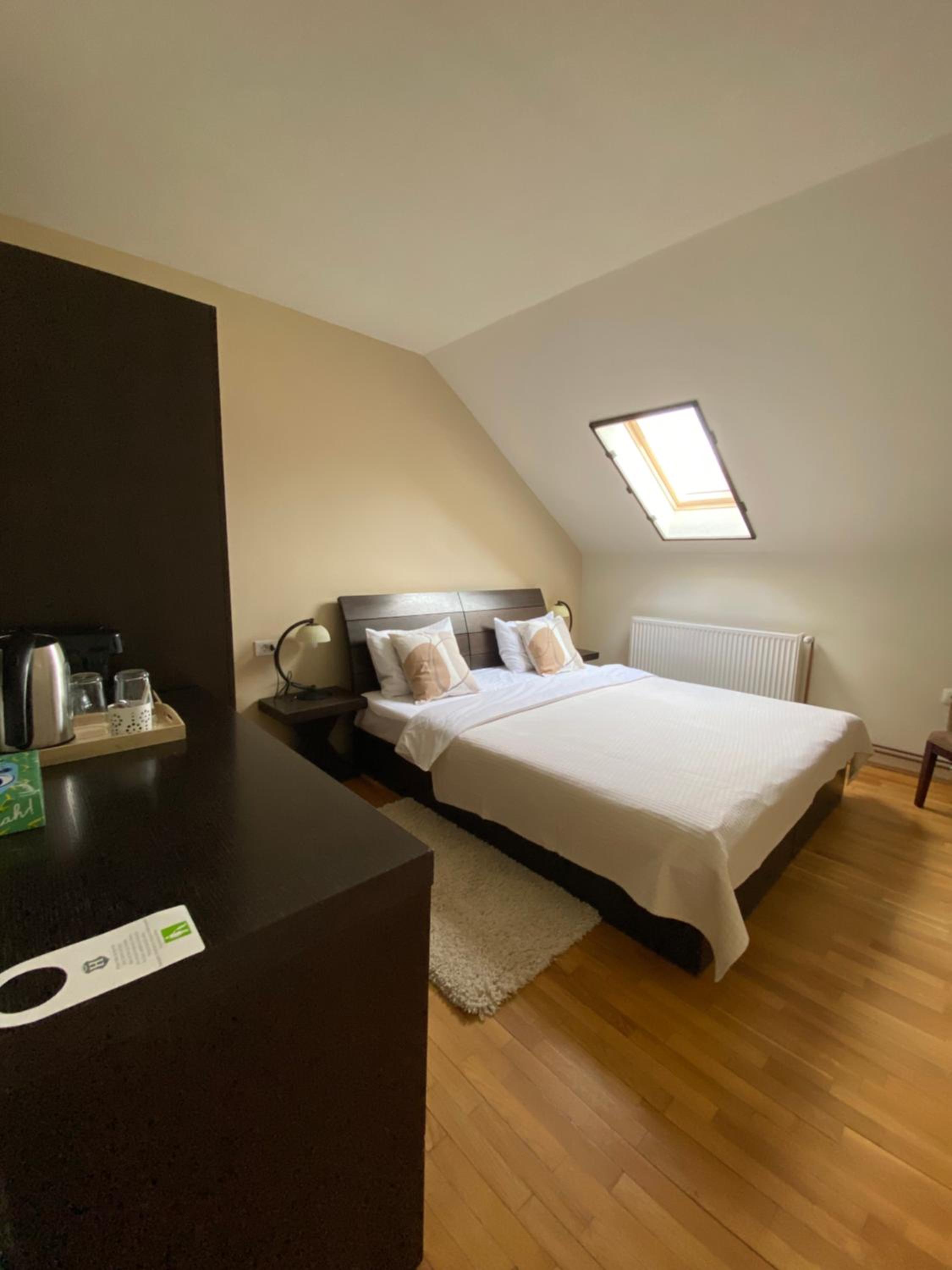 Apartment - Photo 2