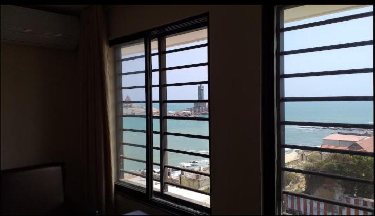 Deluxe Room with Sea View