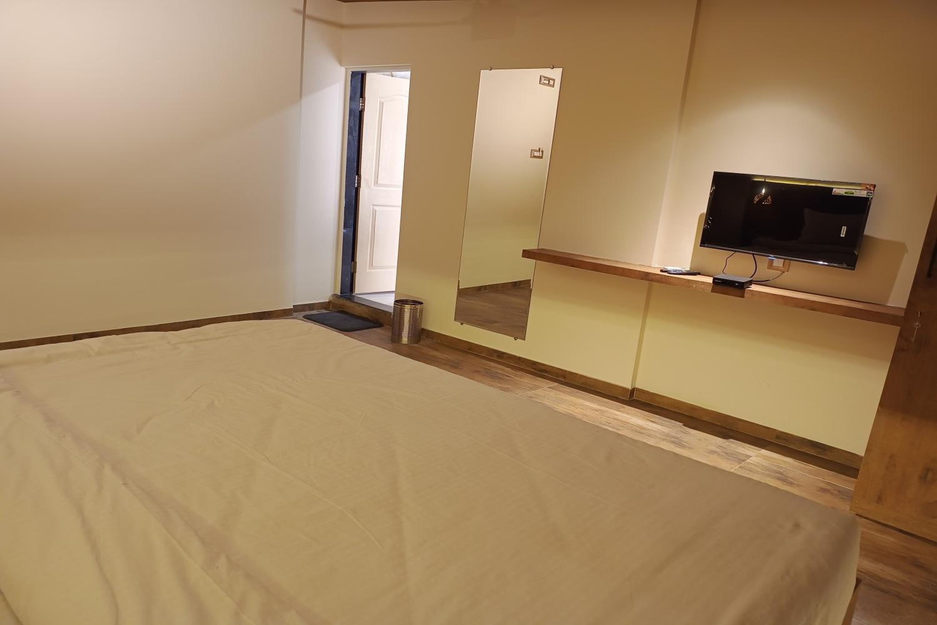 Deluxe Double Room photo 3