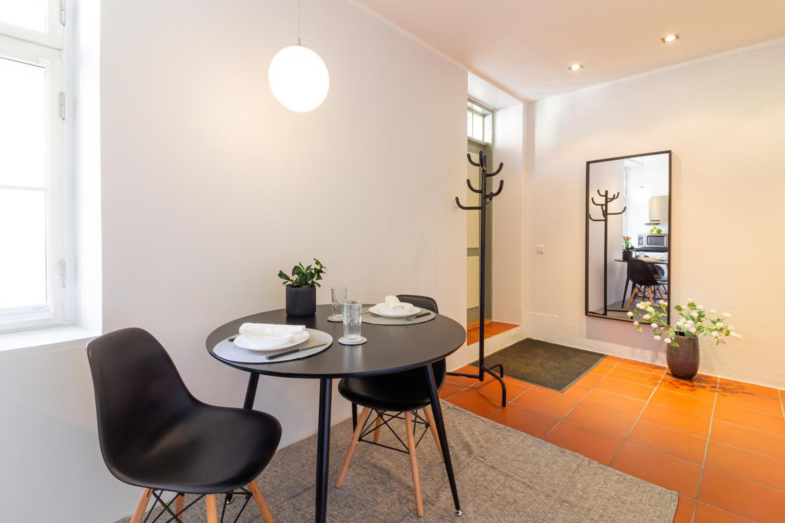 One-Bedroom Apartment - Photo 13