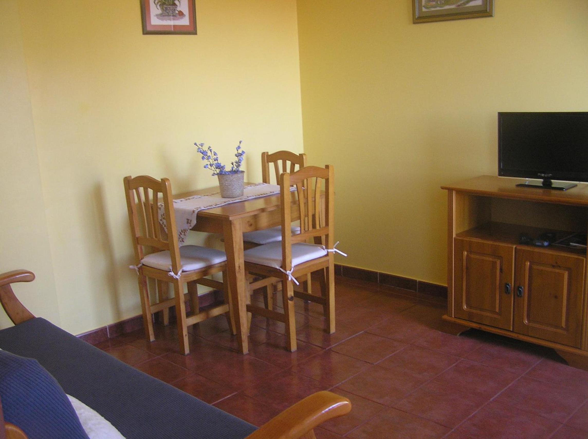Studio Apartment with One Double Bed photo 3