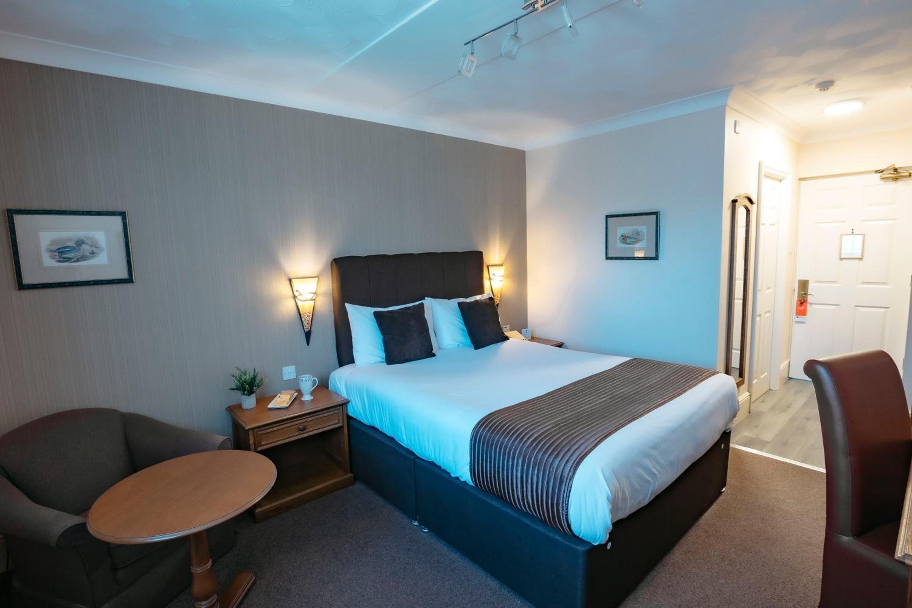 Standard Double Room - Non-Smoking - Photo 2
