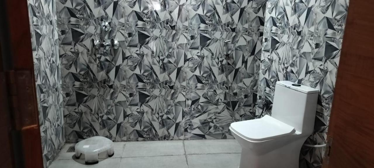 Deluxe Room - Photo 11