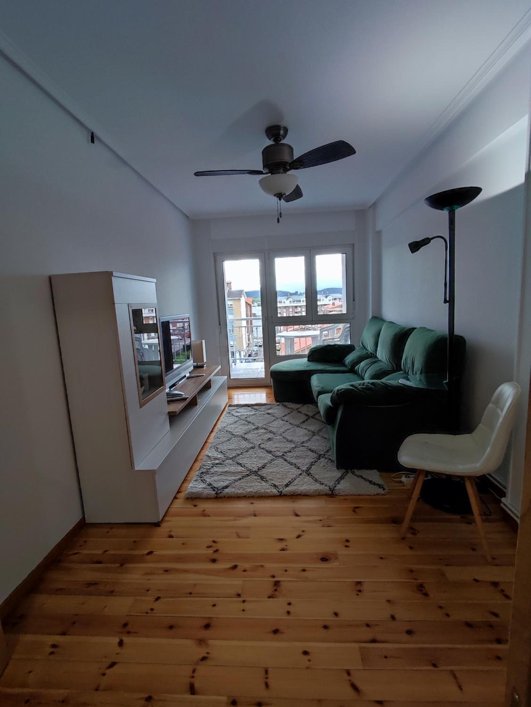 Apartment photo 2