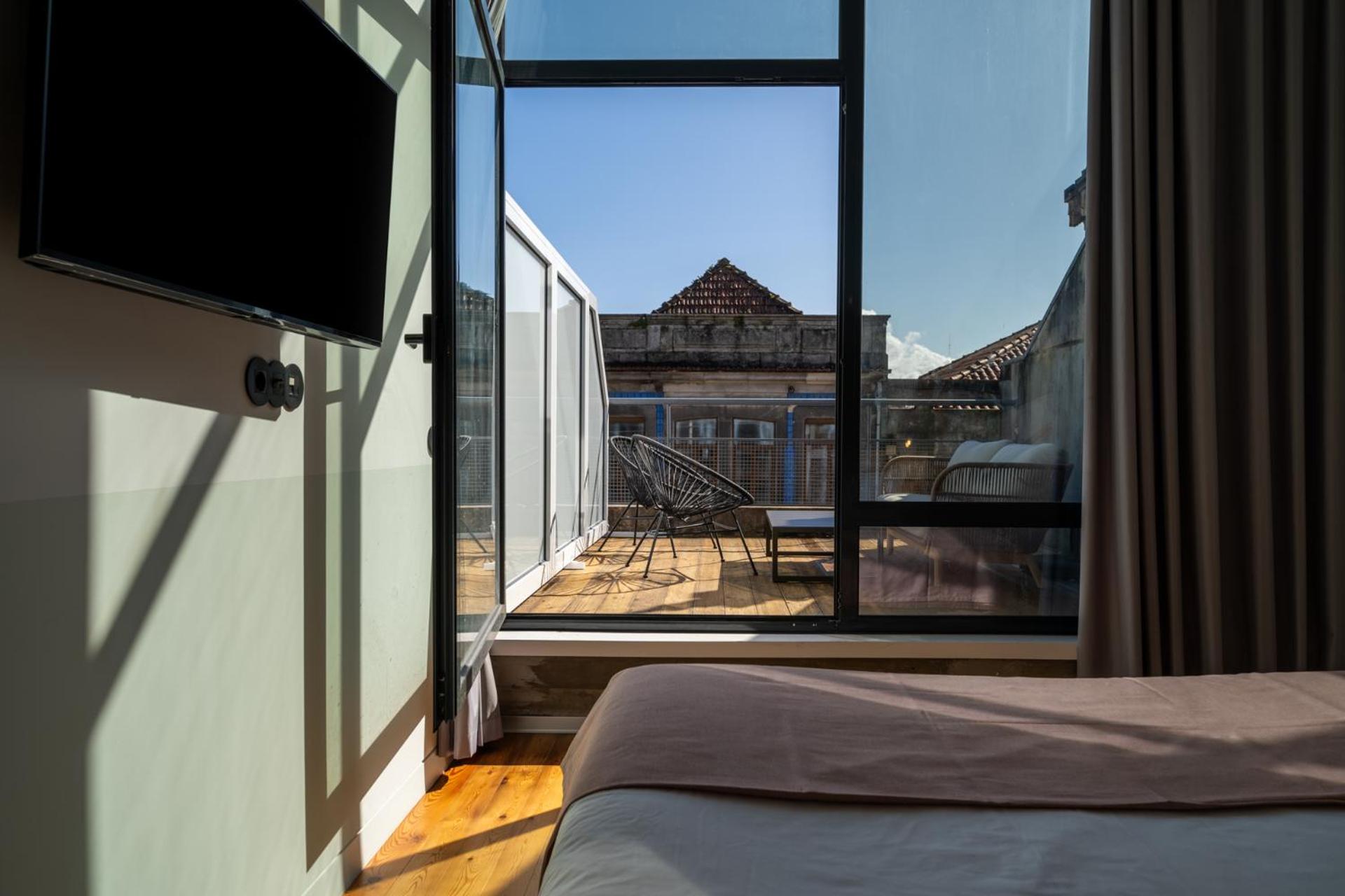 Maisonette Loft with Rooftop Terrace - Photo 2