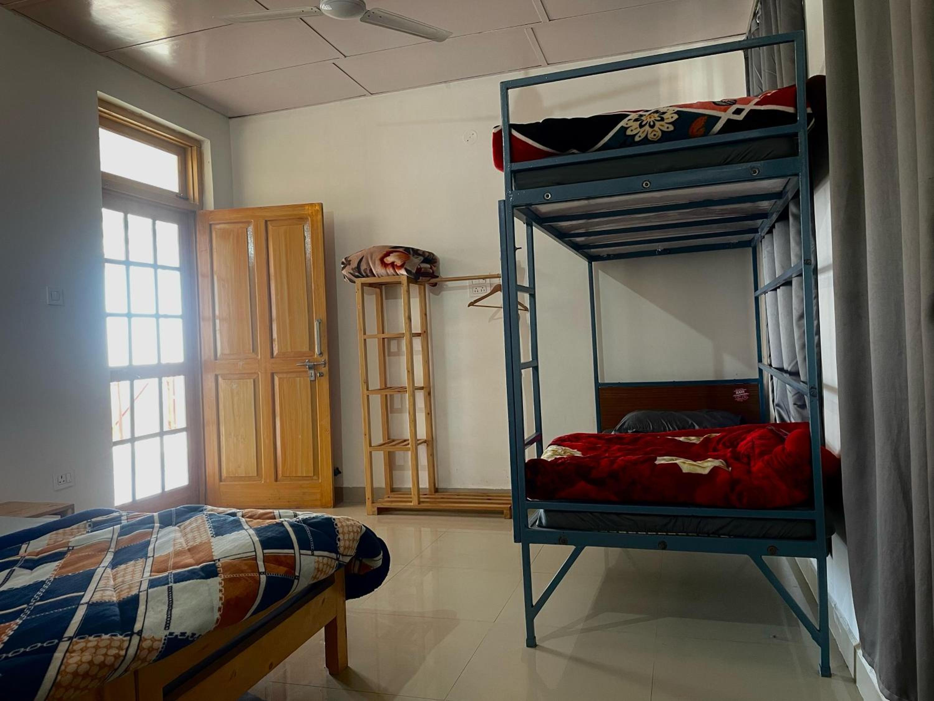 Duplex Quadruple Room - Photo 1