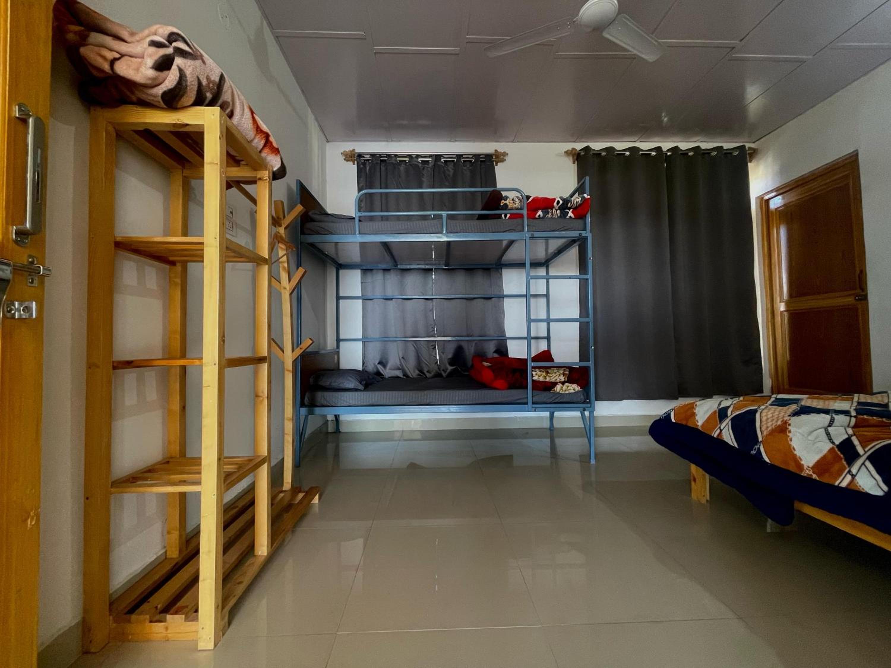 Duplex Quadruple Room - Photo 3