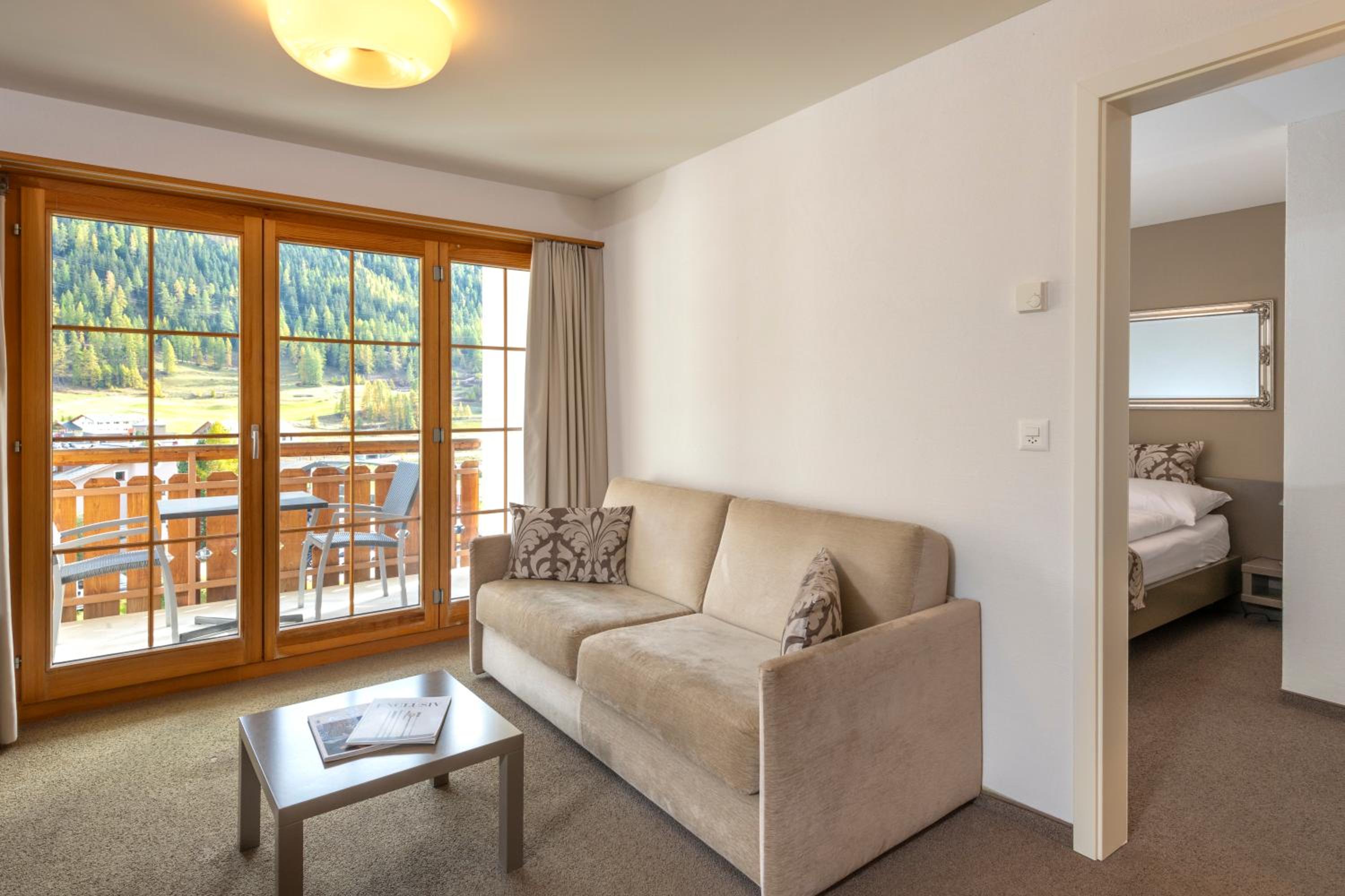 Deluxe Apartment