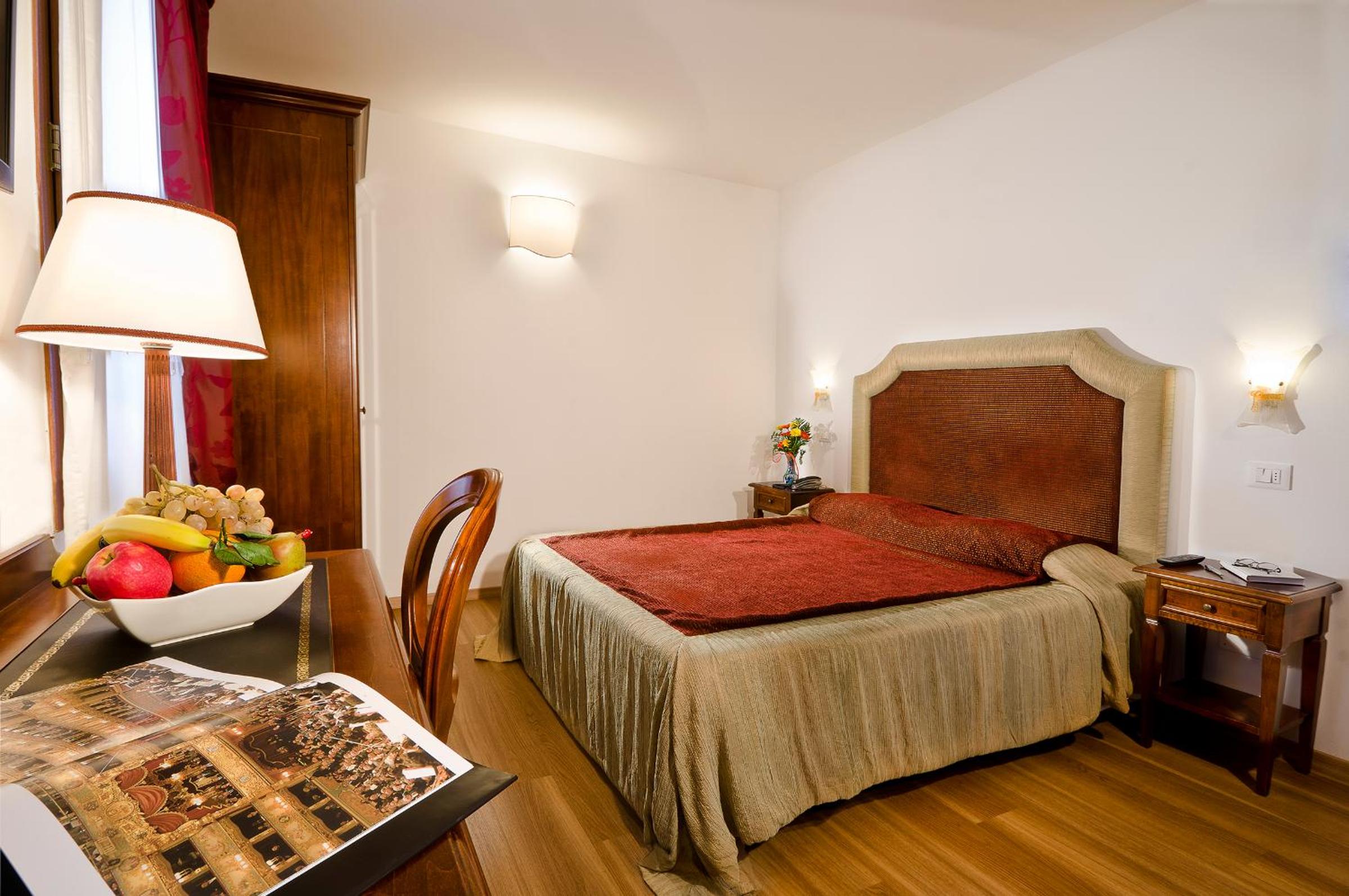 Comfort Double or Twin Room - Photo 1